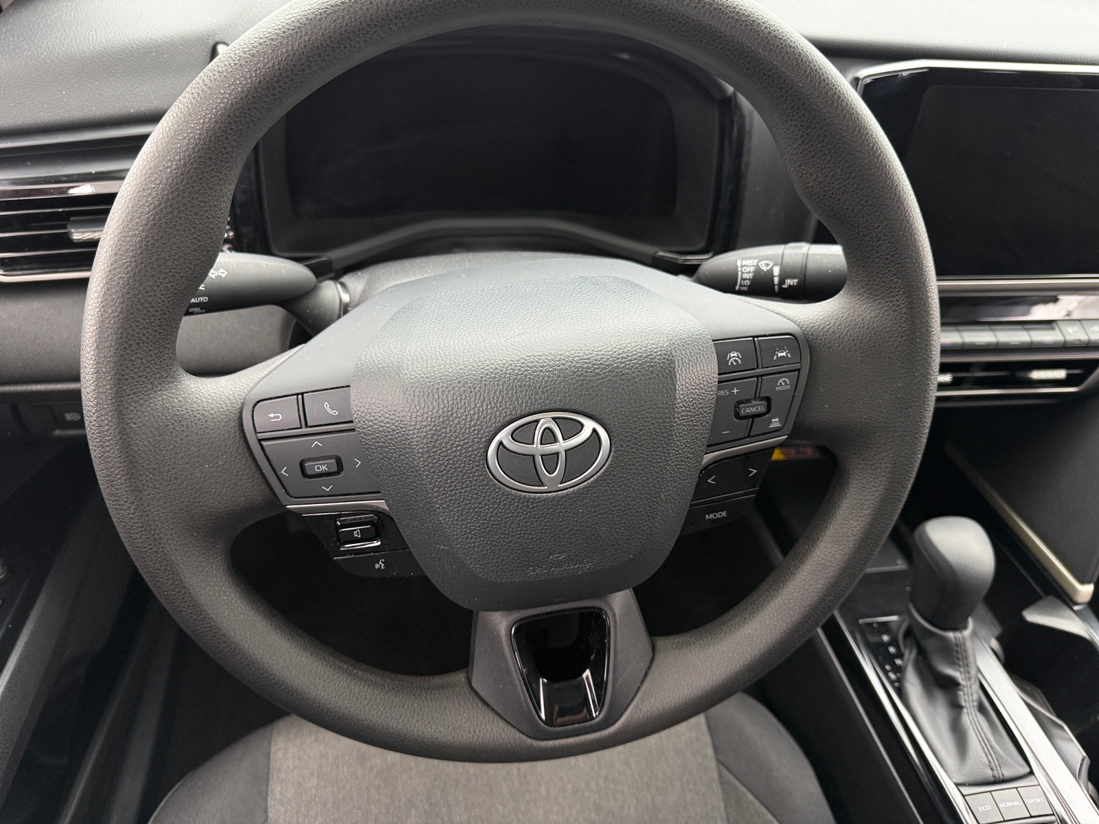 Thumbnail: 2025 Toyota Camry - 5