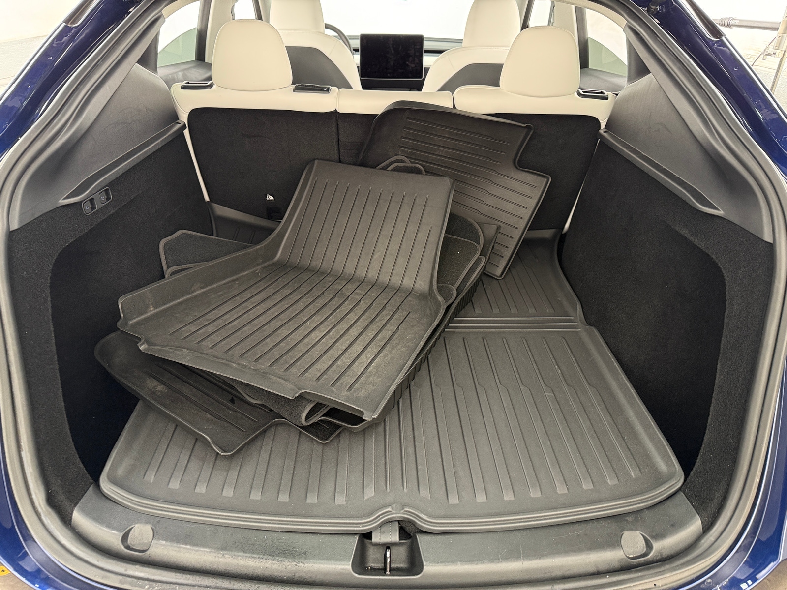 Thumbnail: 2023 Tesla Model Y - 6