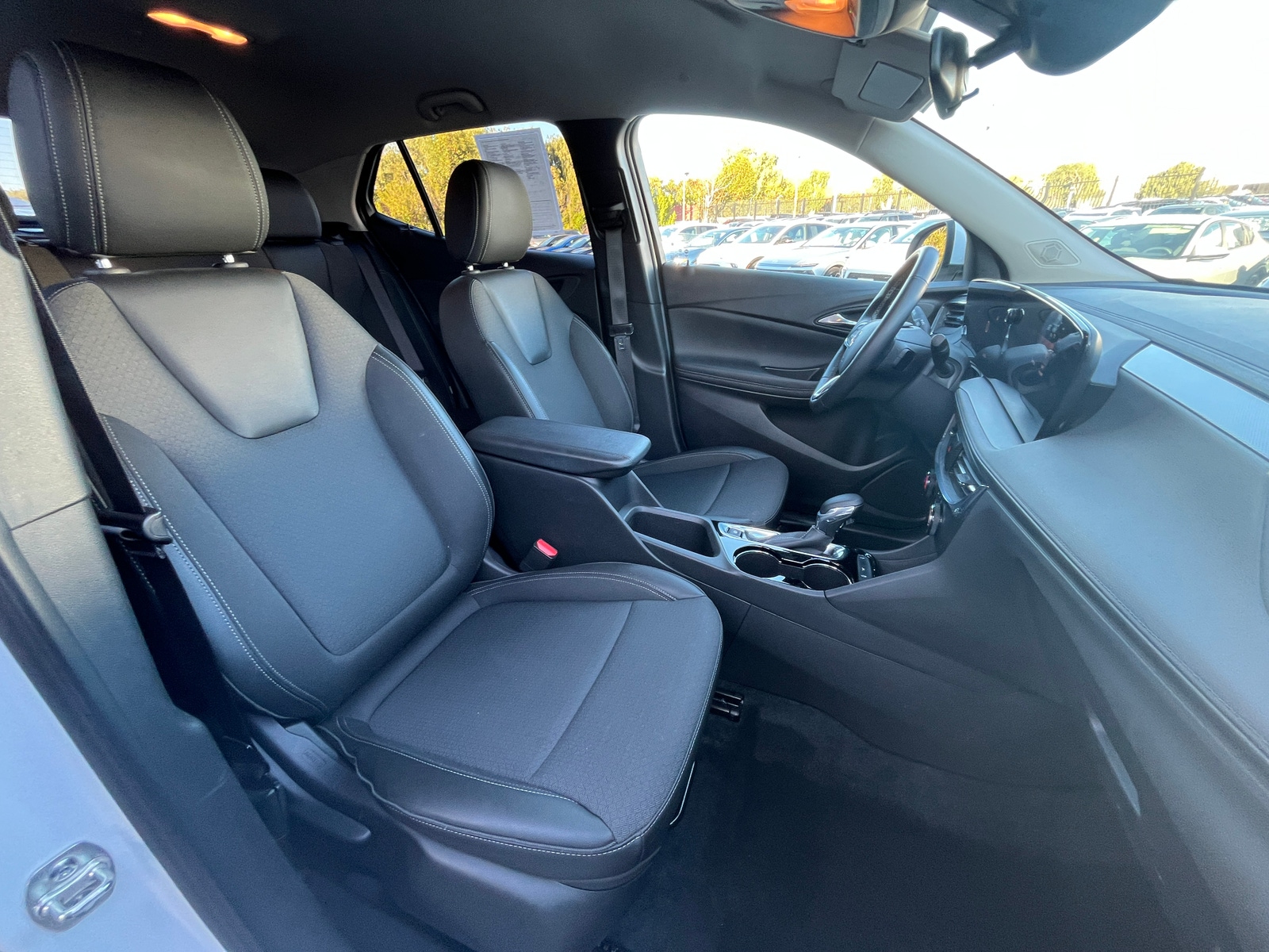 Thumbnail: 2025 Buick Encore GX - 2