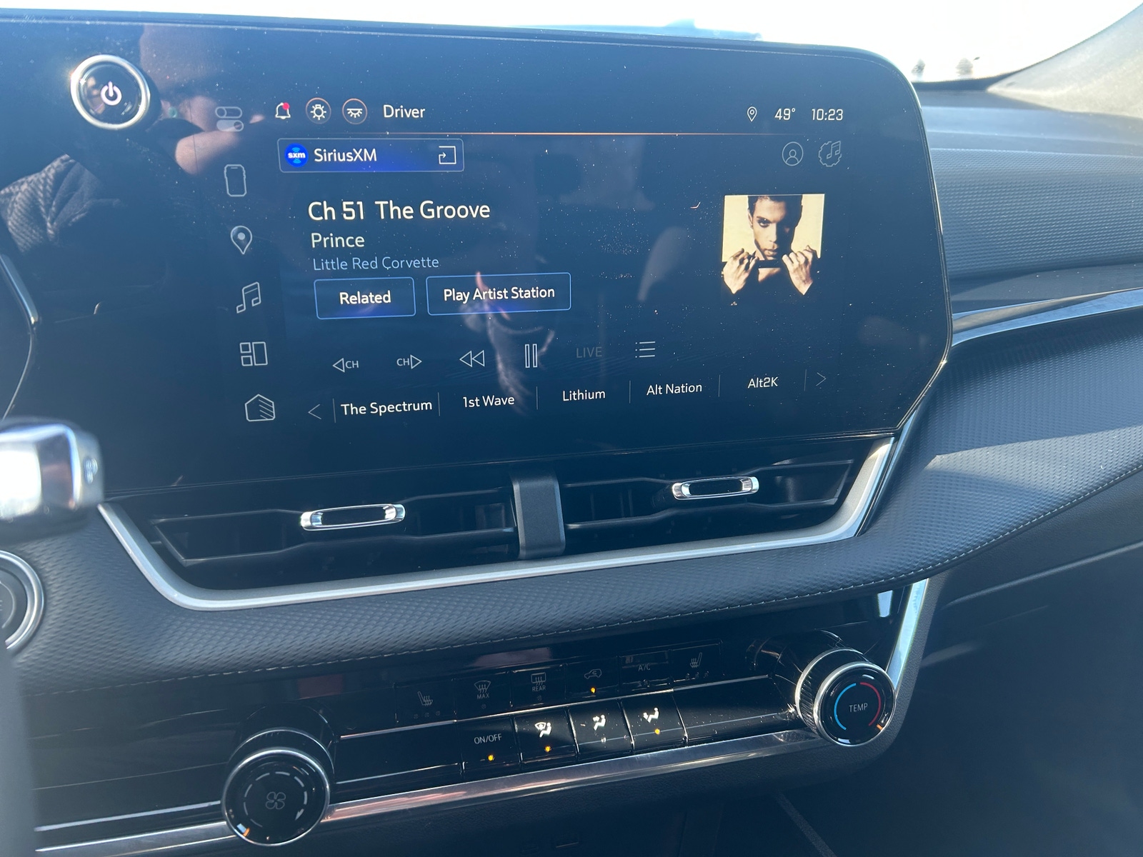 Thumbnail: 2025 Chevrolet Equinox - 4