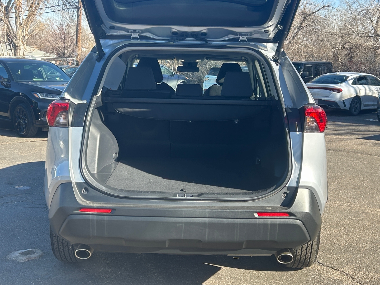 Thumbnail: 2025 Toyota RAV4 - 6