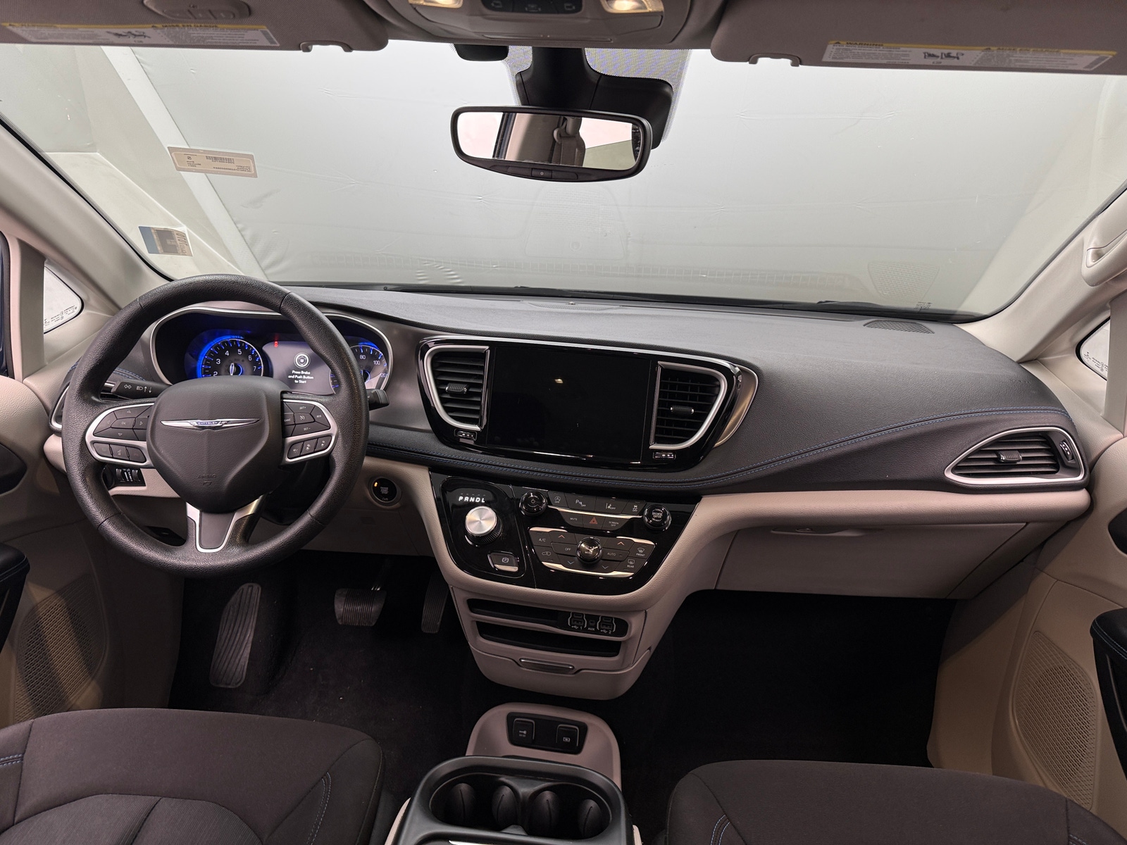 Thumbnail: 2021 Chrysler Pacifica - 3