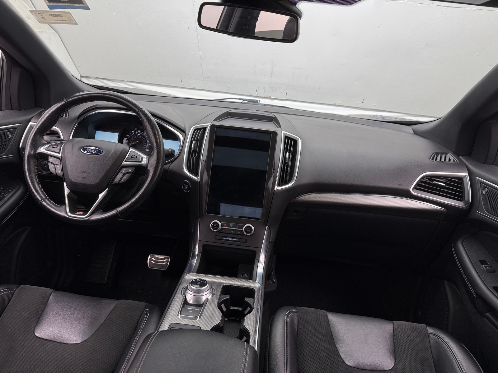 Thumbnail: 2021 Ford Edge - 2