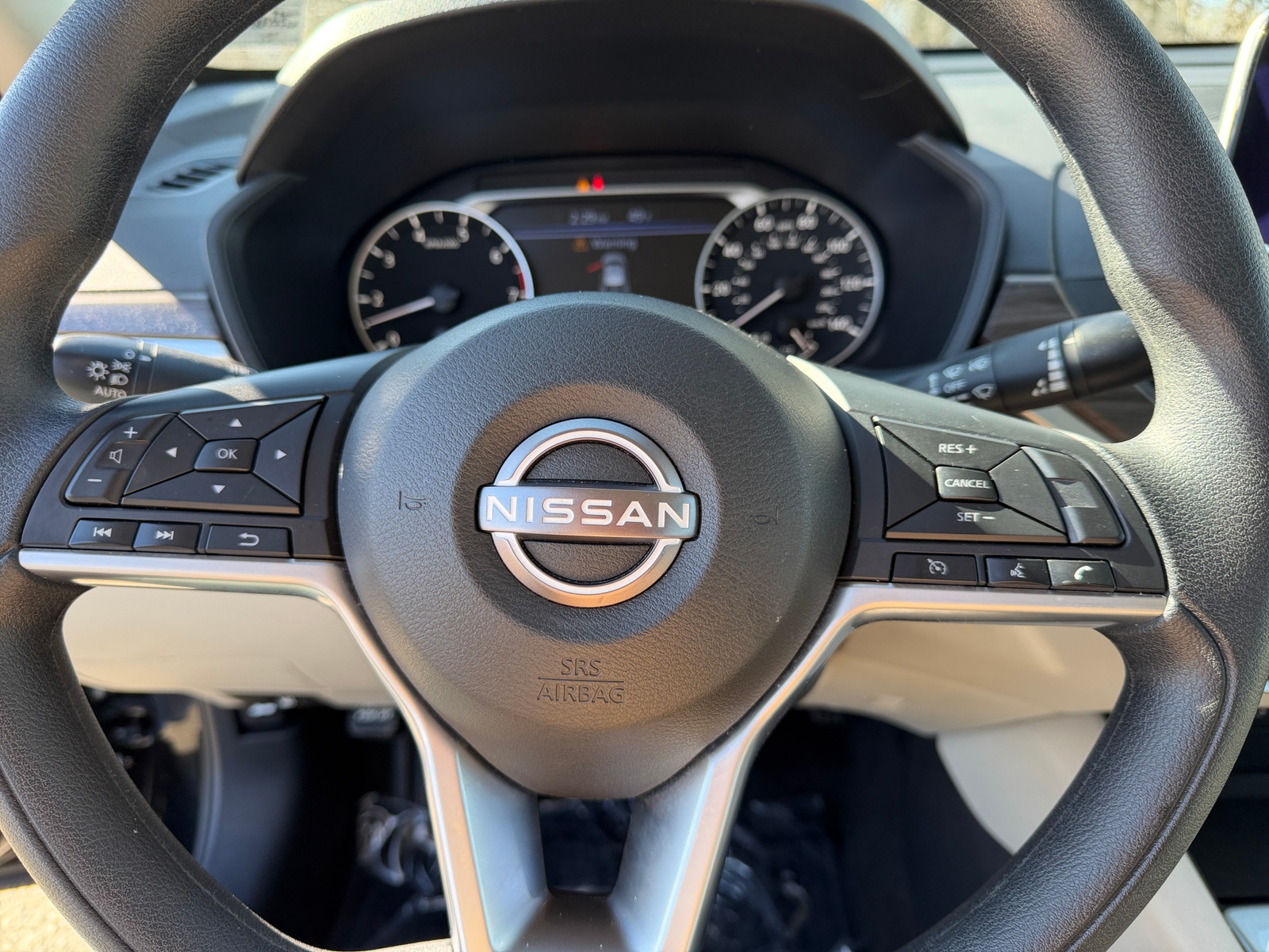 Thumbnail: 2025 Nissan Altima - 5