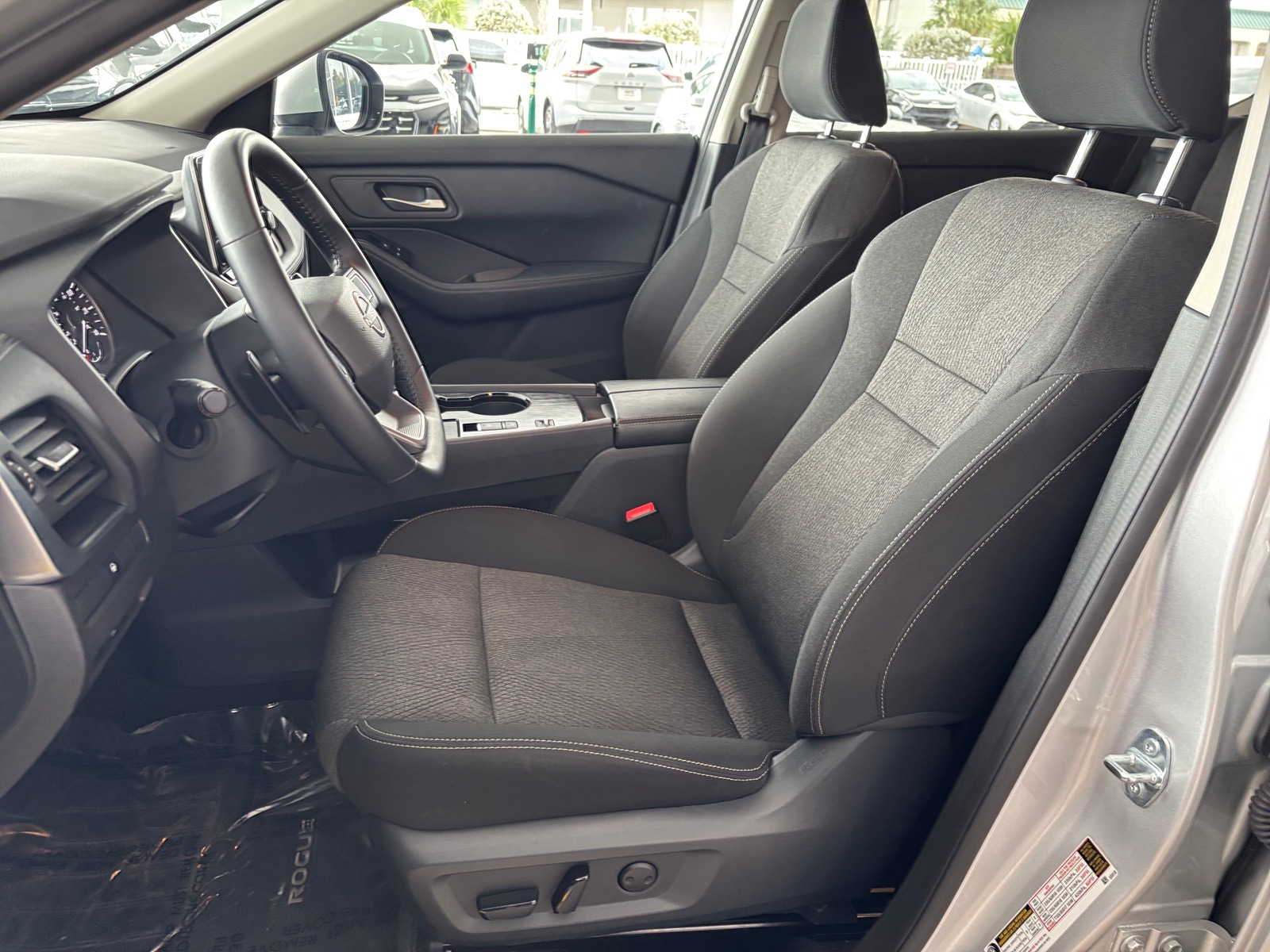 Thumbnail: 2025 Nissan Rogue - 2