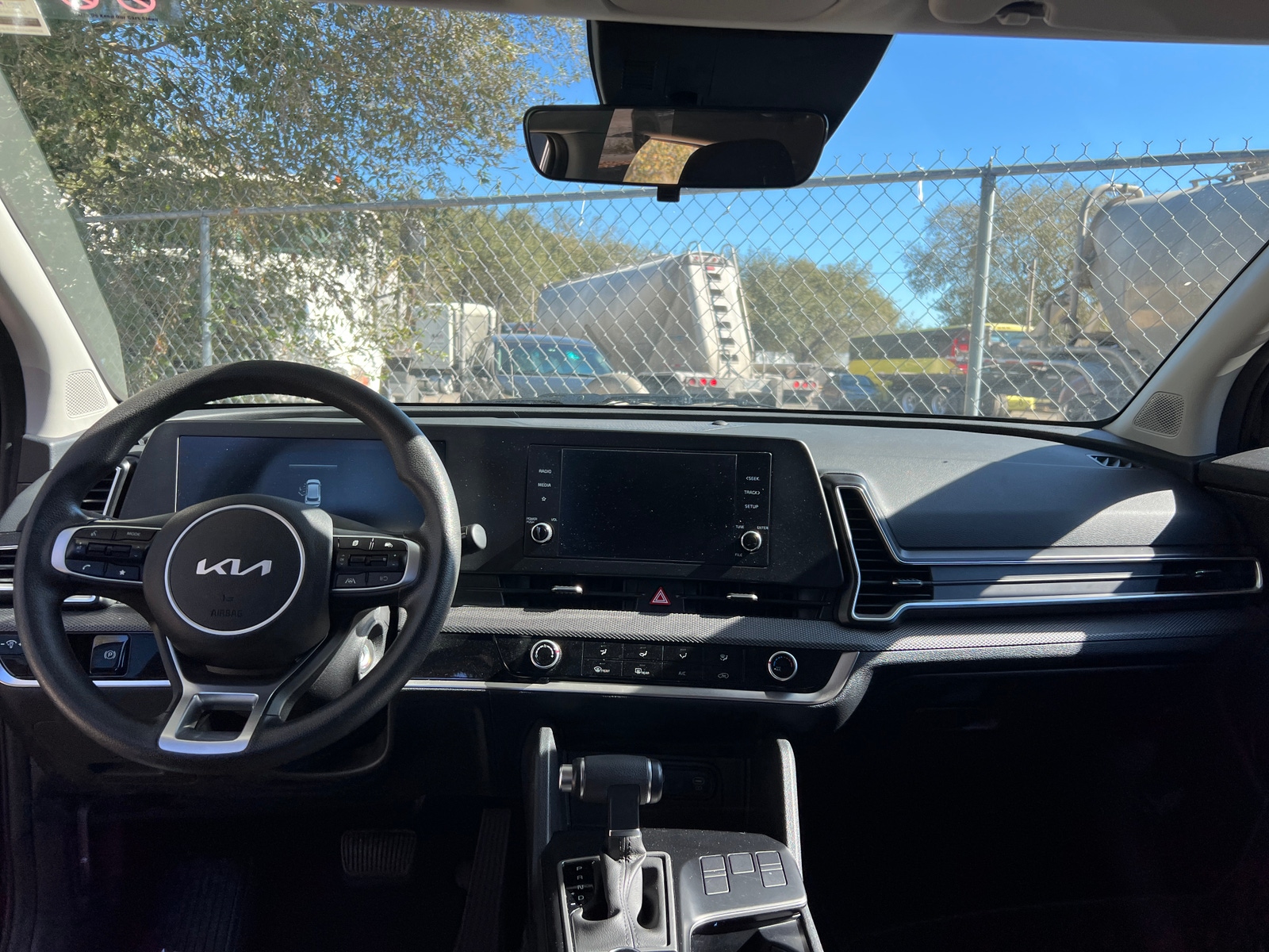 Thumbnail: 2025 Kia Sportage - 3