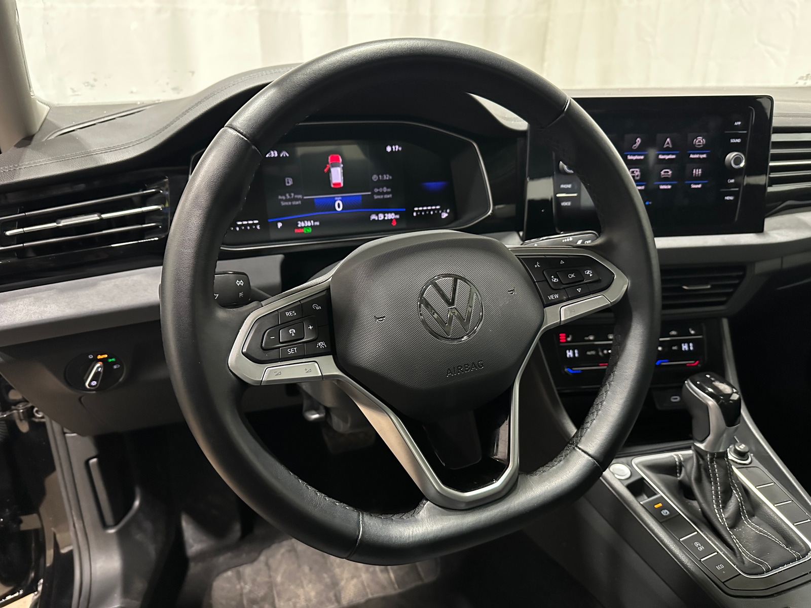 Thumbnail: 2025 Volkswagen Jetta - 4