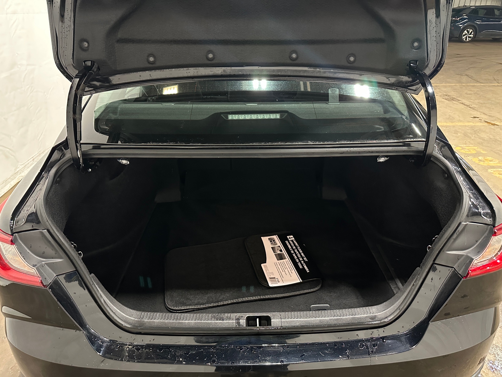 Thumbnail: 2025 Toyota Camry - 7