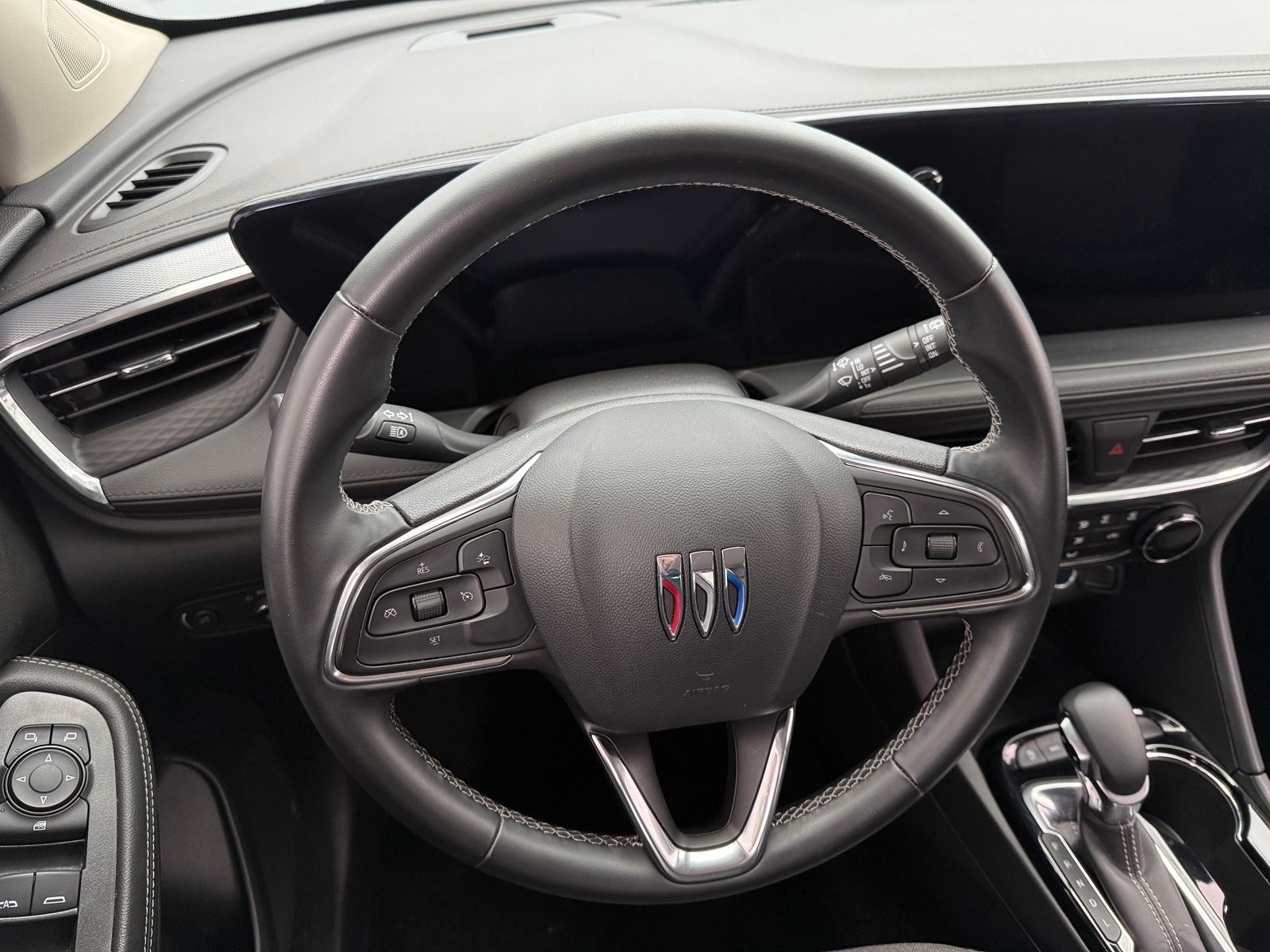 Thumbnail: 2025 Buick Encore GX - 4