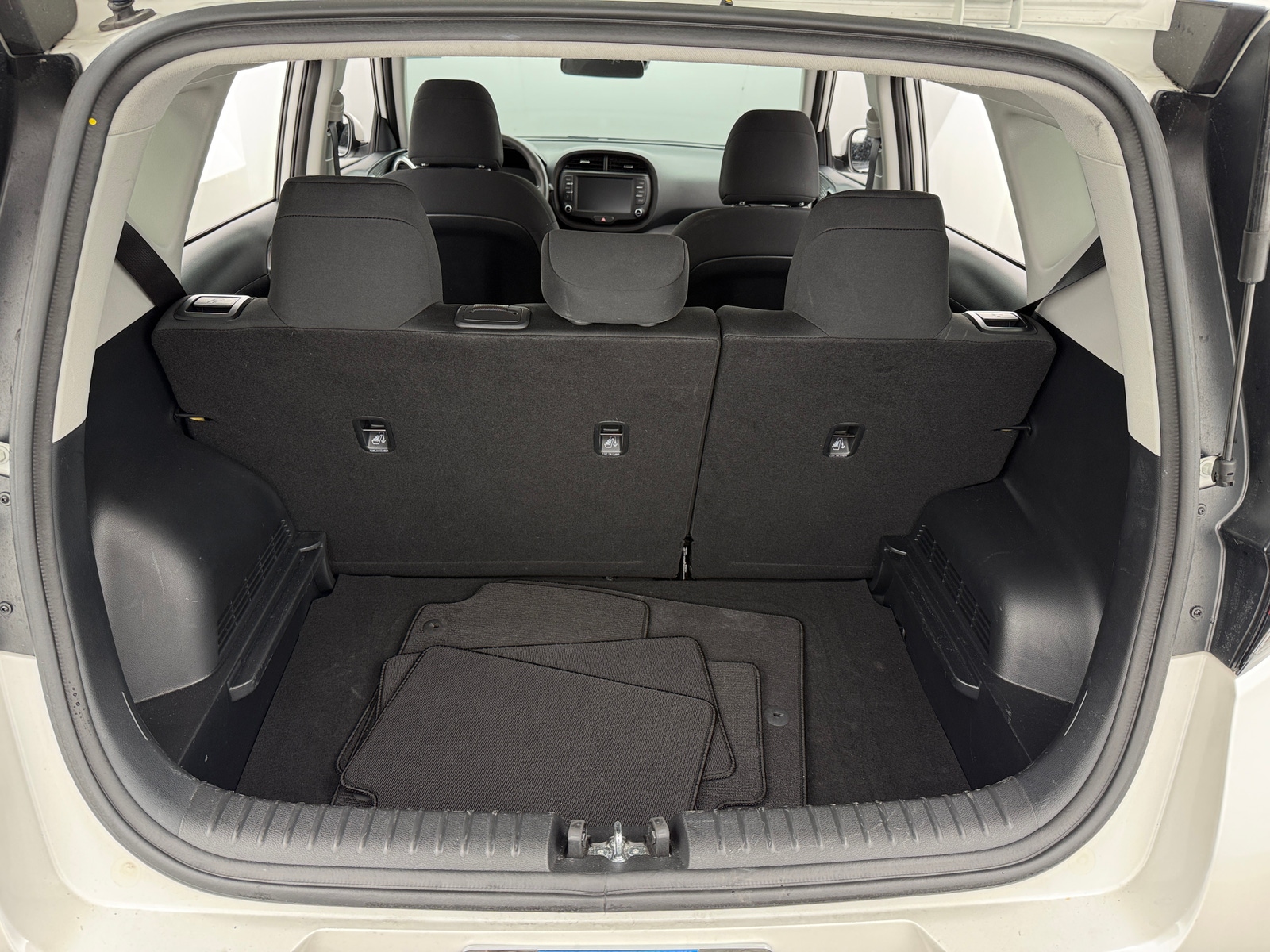 Thumbnail: 2025 Kia Soul - 7