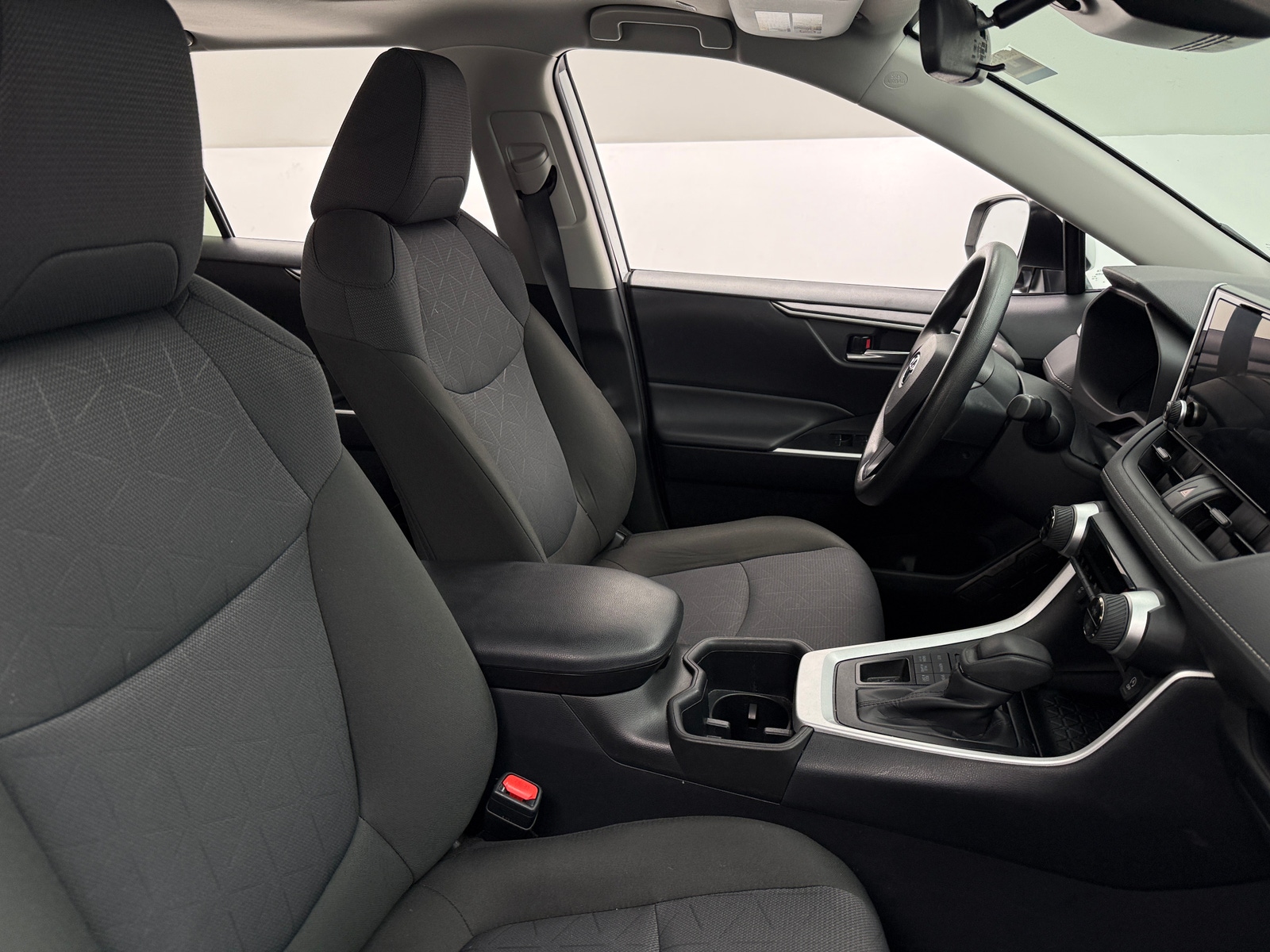 Thumbnail: 2025 Toyota RAV4 - 2