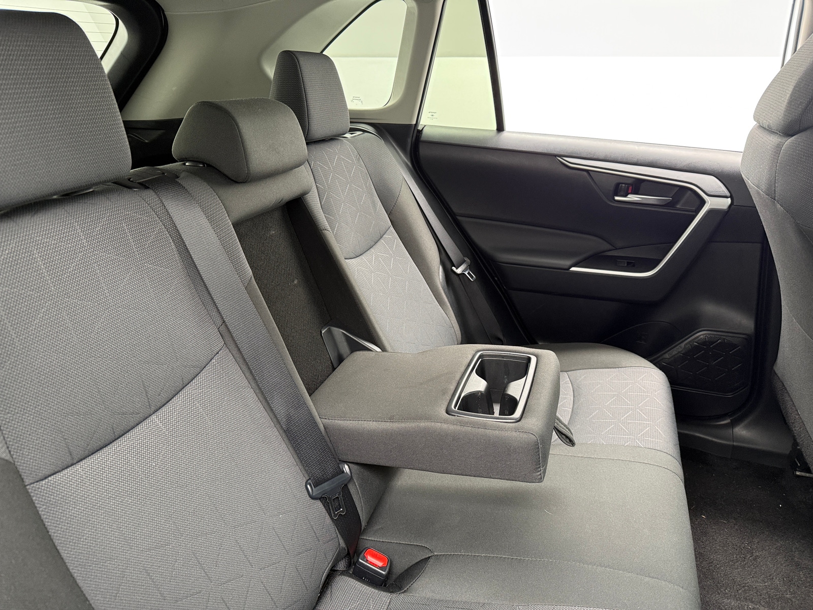 Thumbnail: 2025 Toyota RAV4 - 6