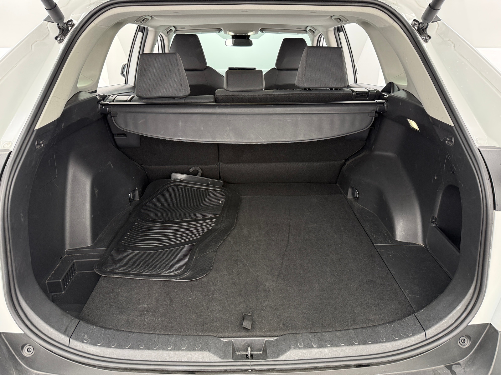 Thumbnail: 2025 Toyota RAV4 - 7