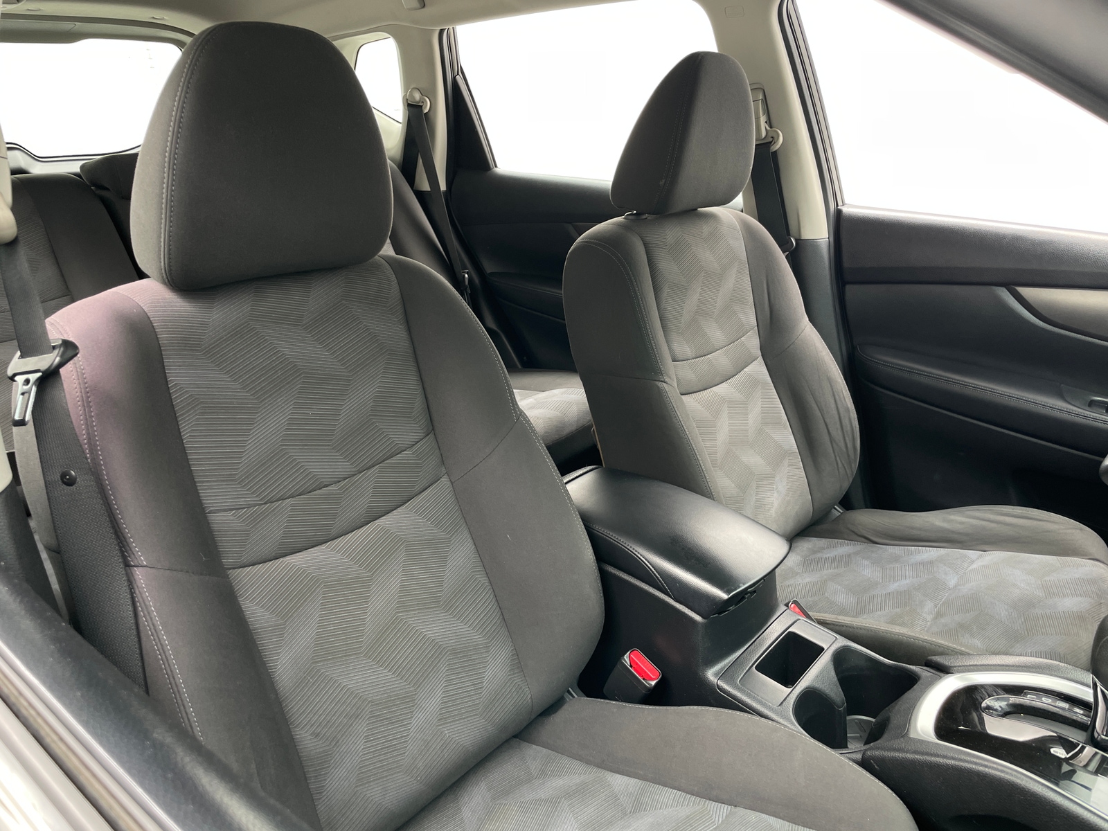 Thumbnail: 2016 Nissan Rogue - 2