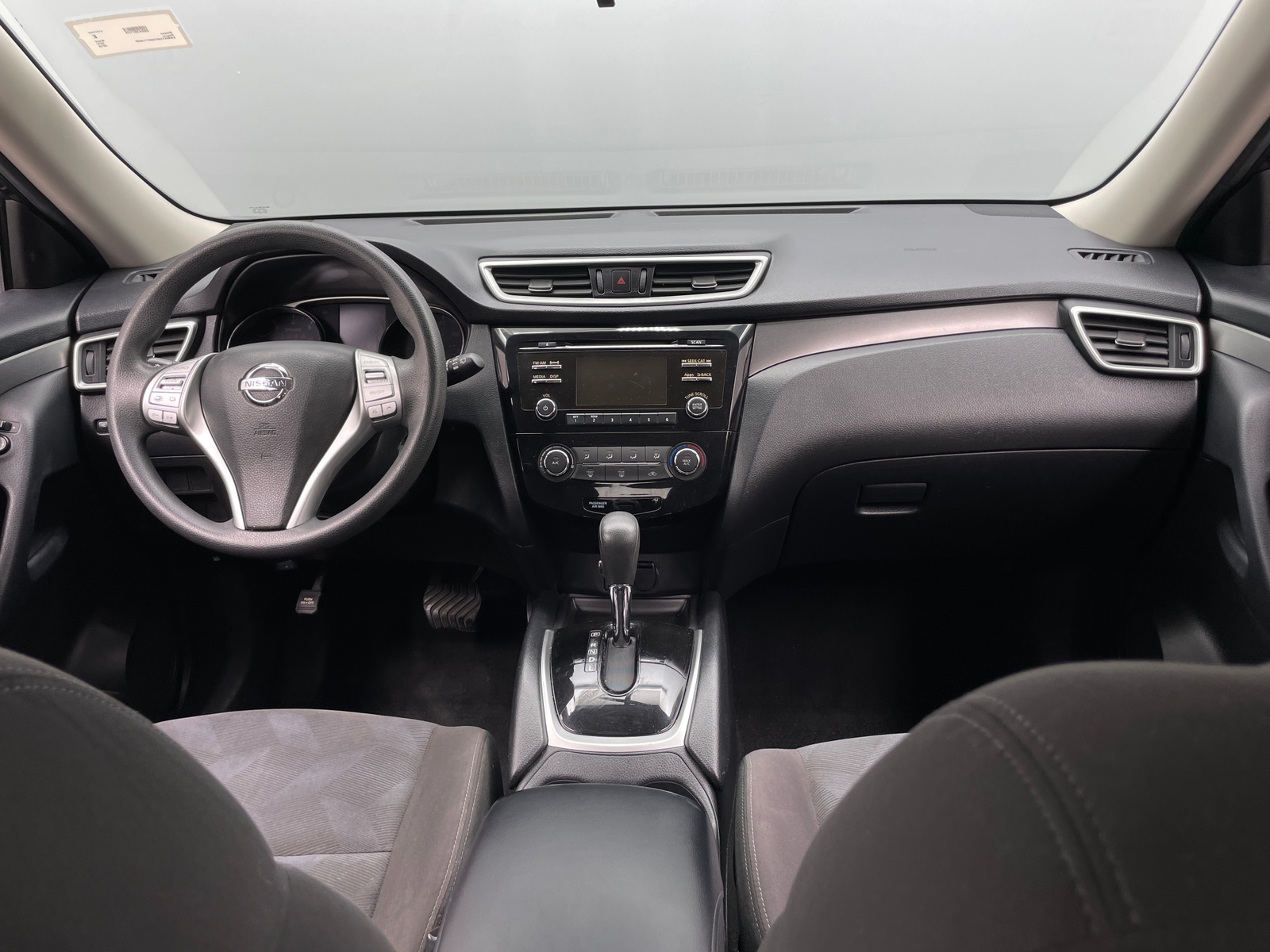 Thumbnail: 2016 Nissan Rogue - 3