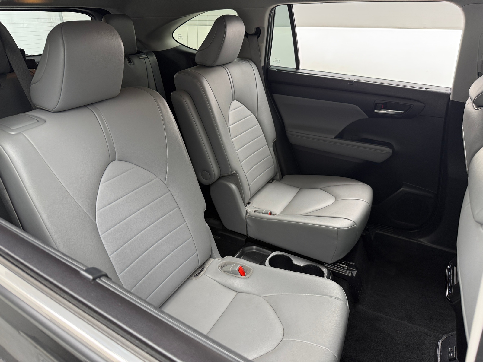 Thumbnail: 2021 Toyota Highlander - 5