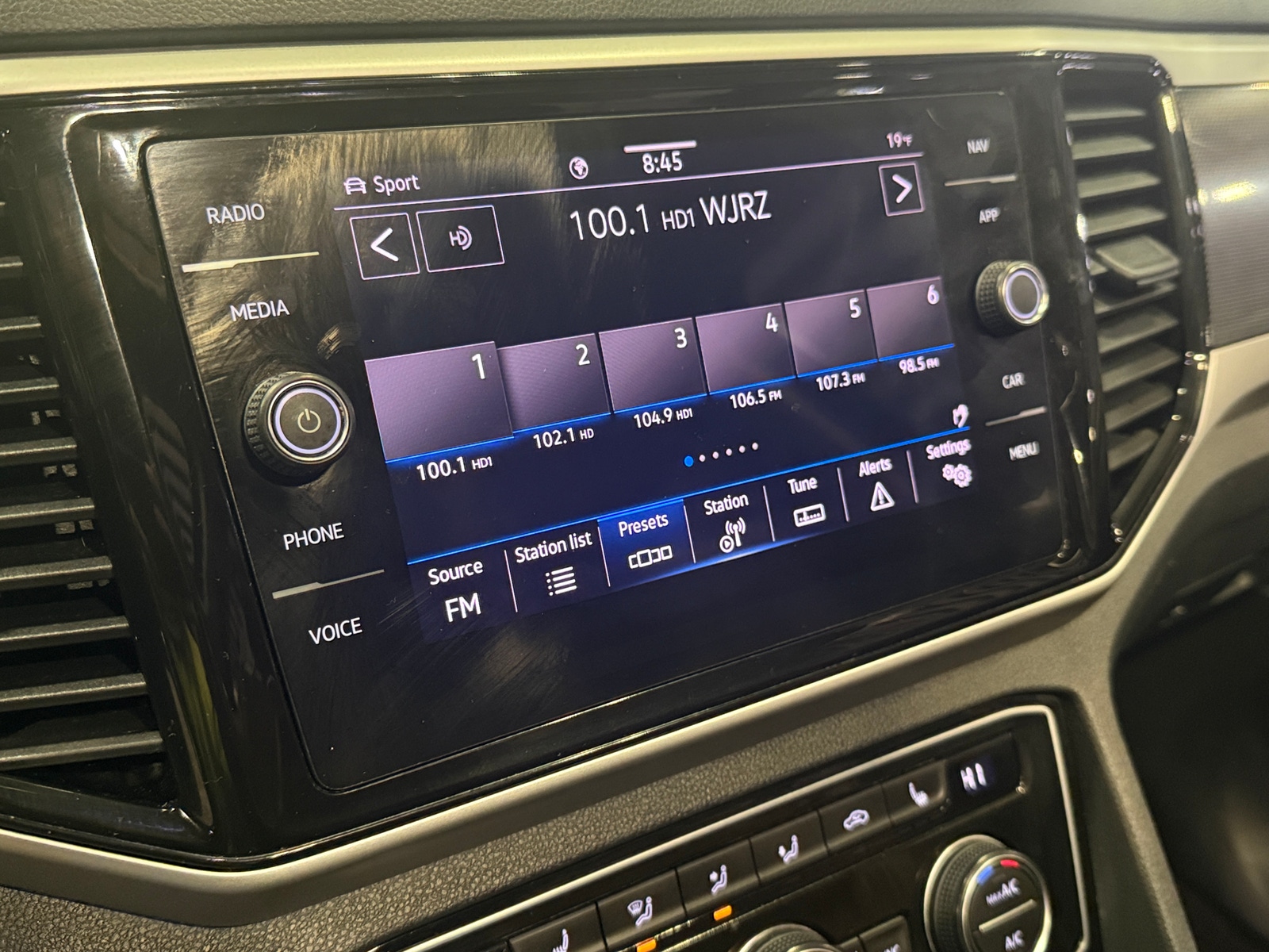 Thumbnail: 2021 Volkswagen Atlas - 3