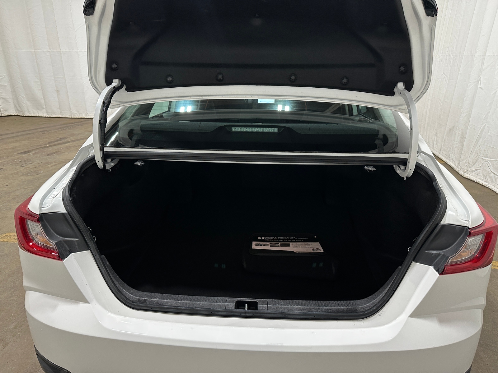 Thumbnail: 2025 Toyota Camry - 7