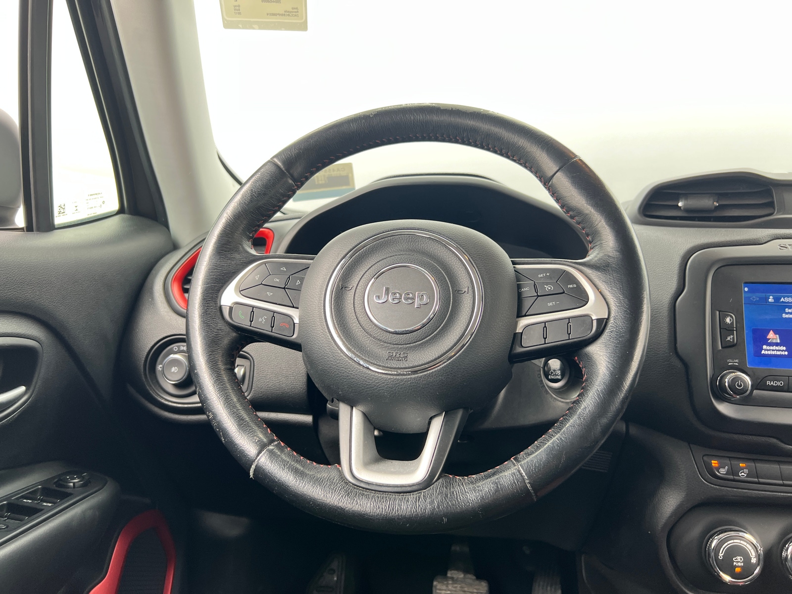 Thumbnail: 2017 Jeep Renegade - 5