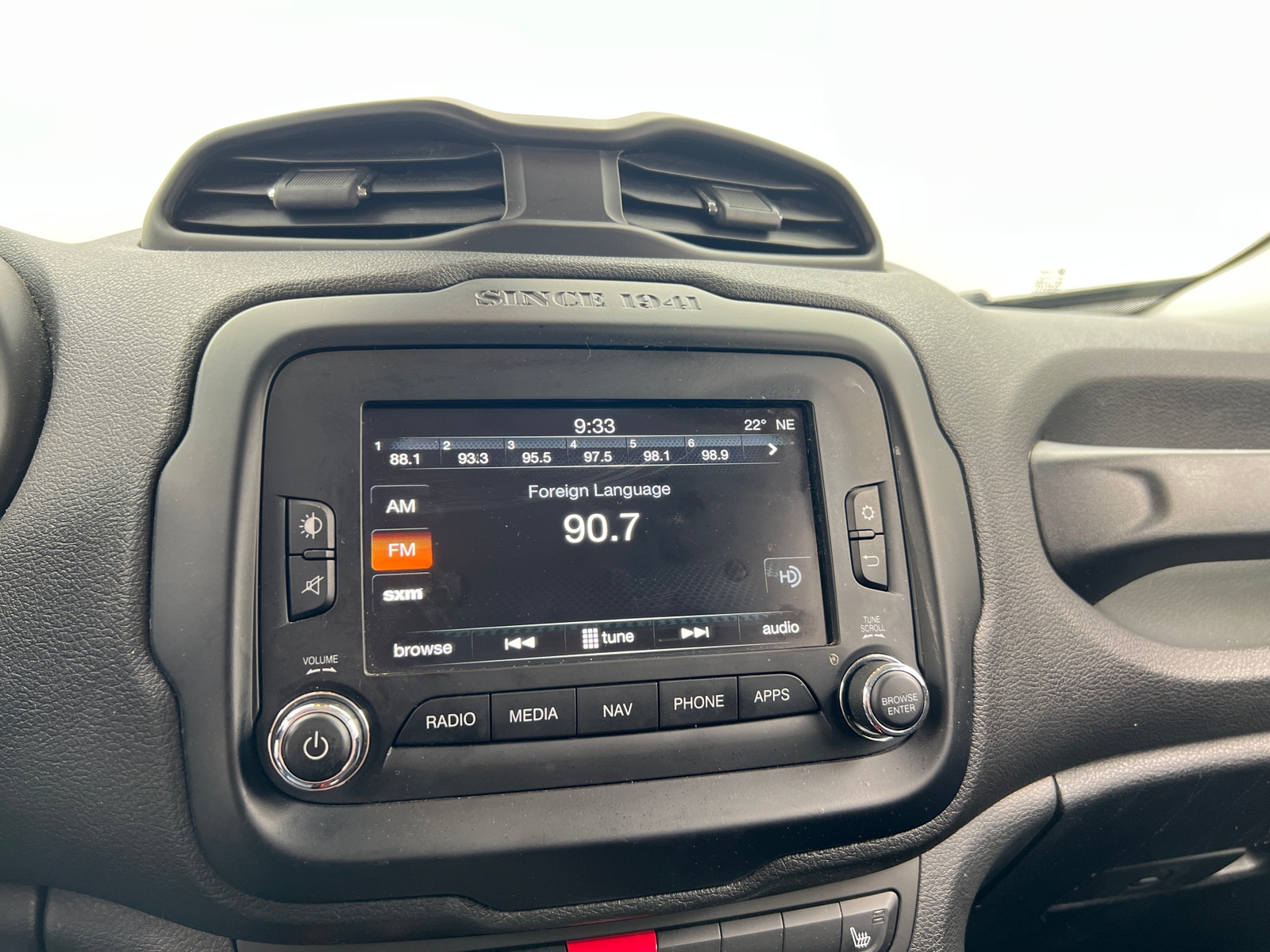 Thumbnail: 2017 Jeep Renegade - 4