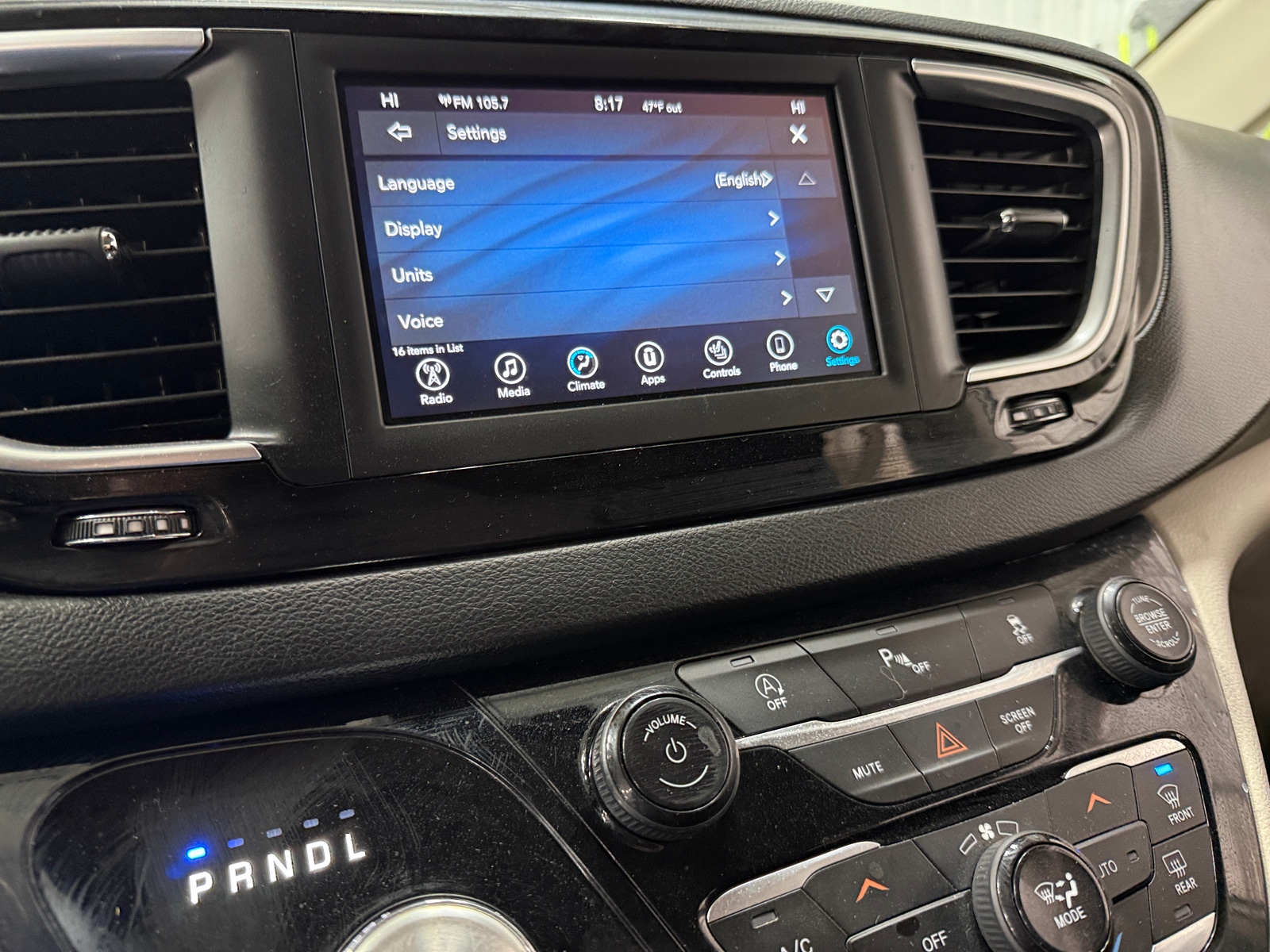 Thumbnail: 2020 Chrysler Pacifica - 4