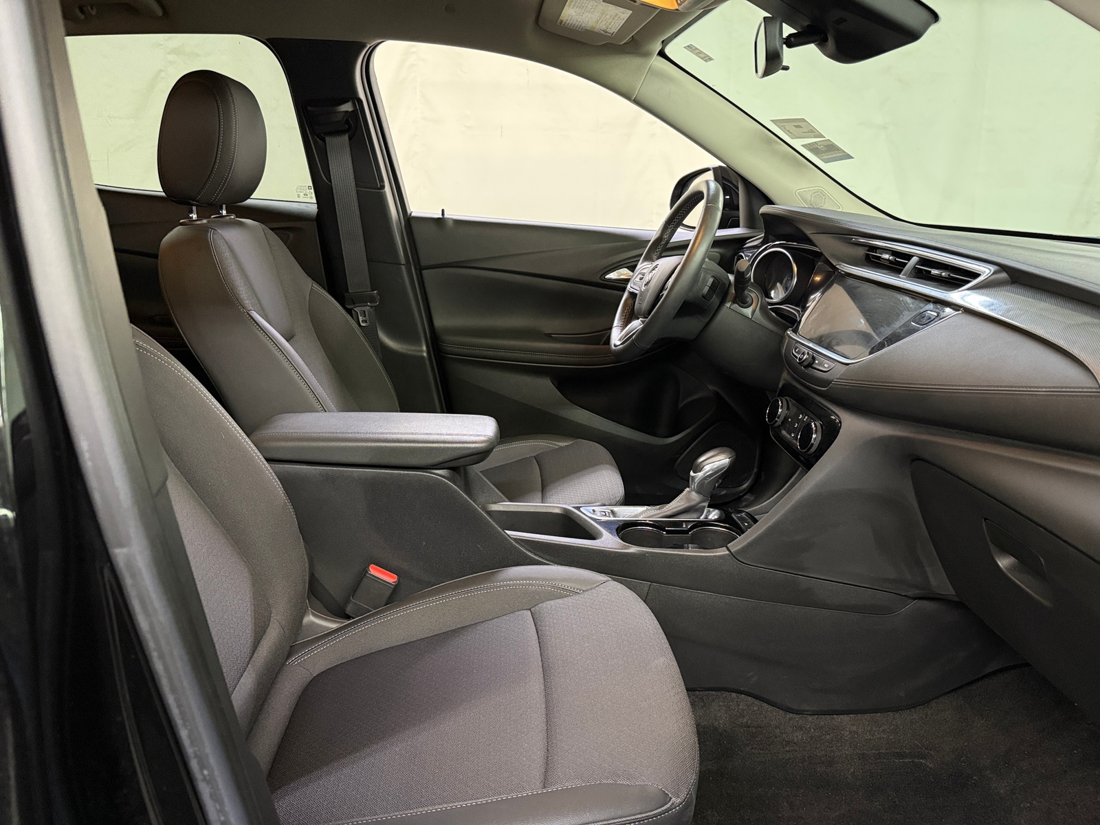 Thumbnail: 2023 Buick Encore GX - 2