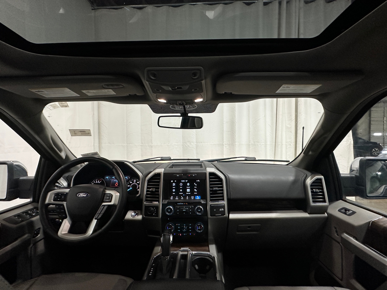 Thumbnail: 2018 Ford Econoline - 3