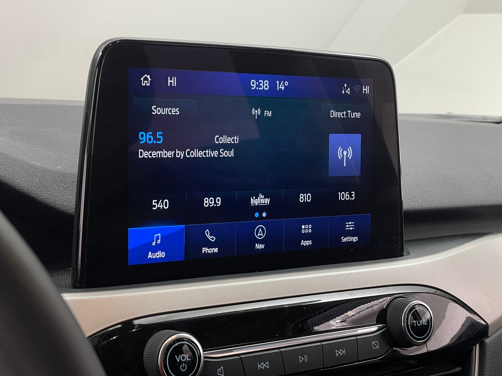 Thumbnail: 2022 Ford Escape - 3