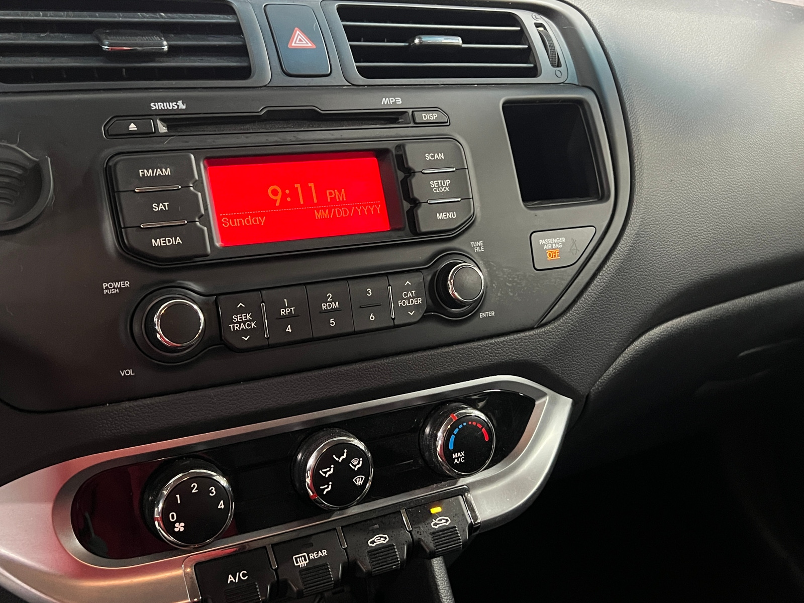 Thumbnail: 2014 Kia Rio - 4