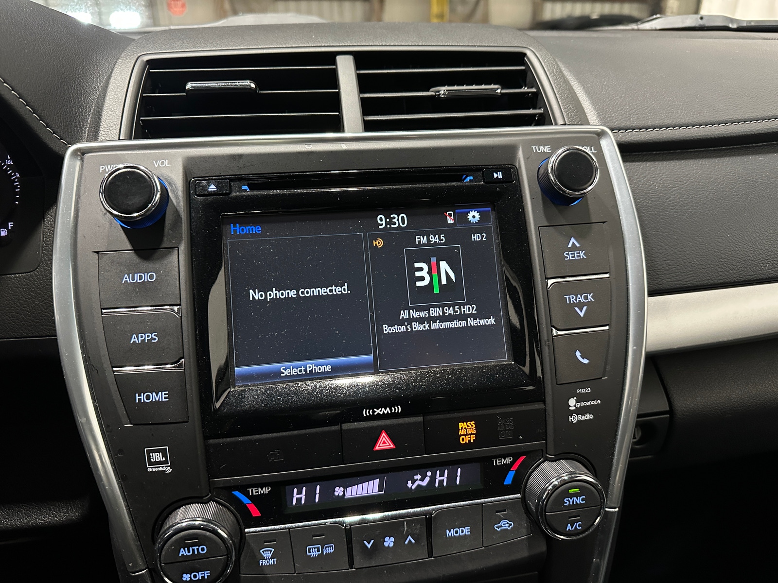 Thumbnail: 2017 Toyota Camry - 3