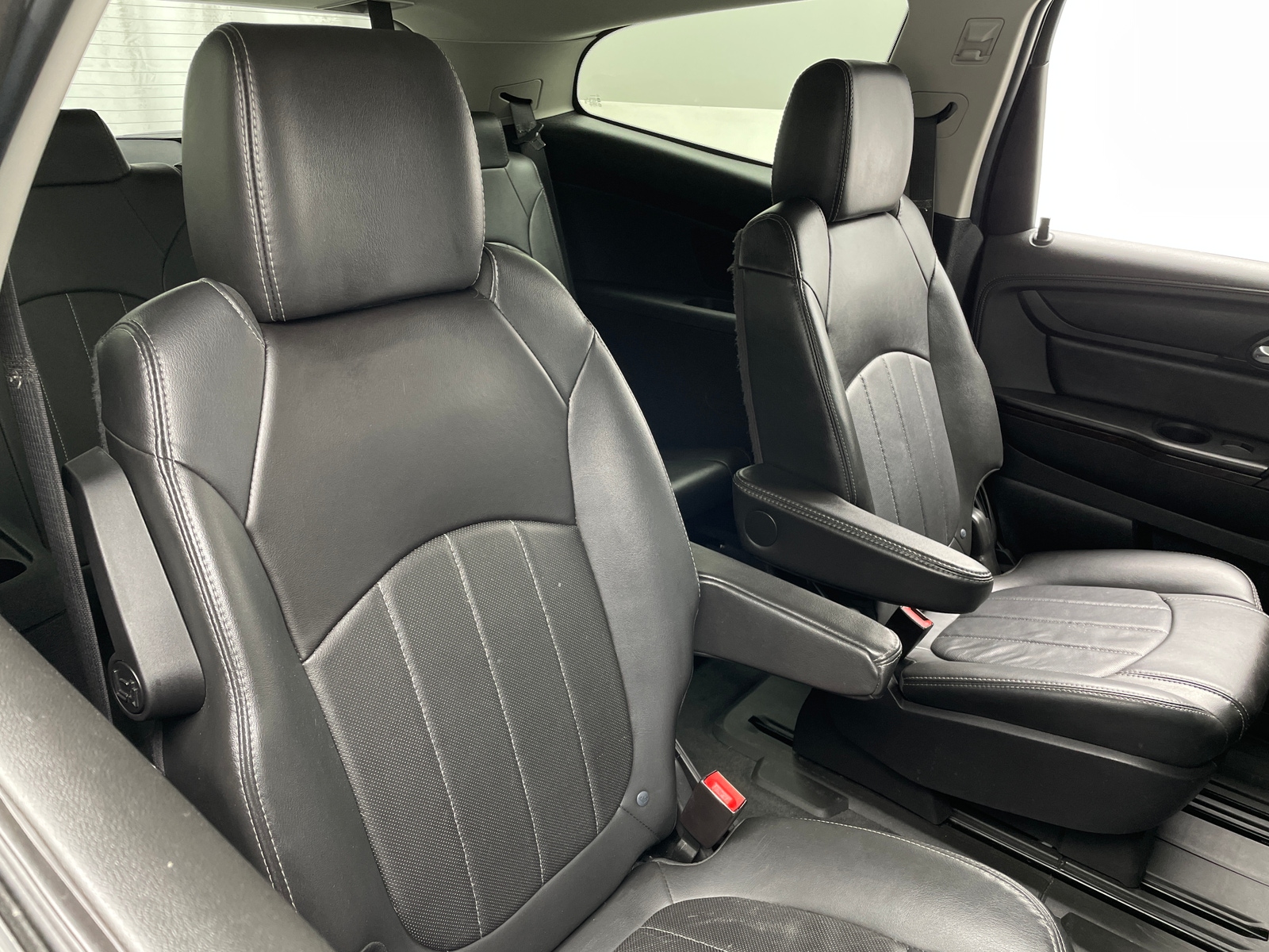 Thumbnail: 2017 Chevrolet Traverse - 5