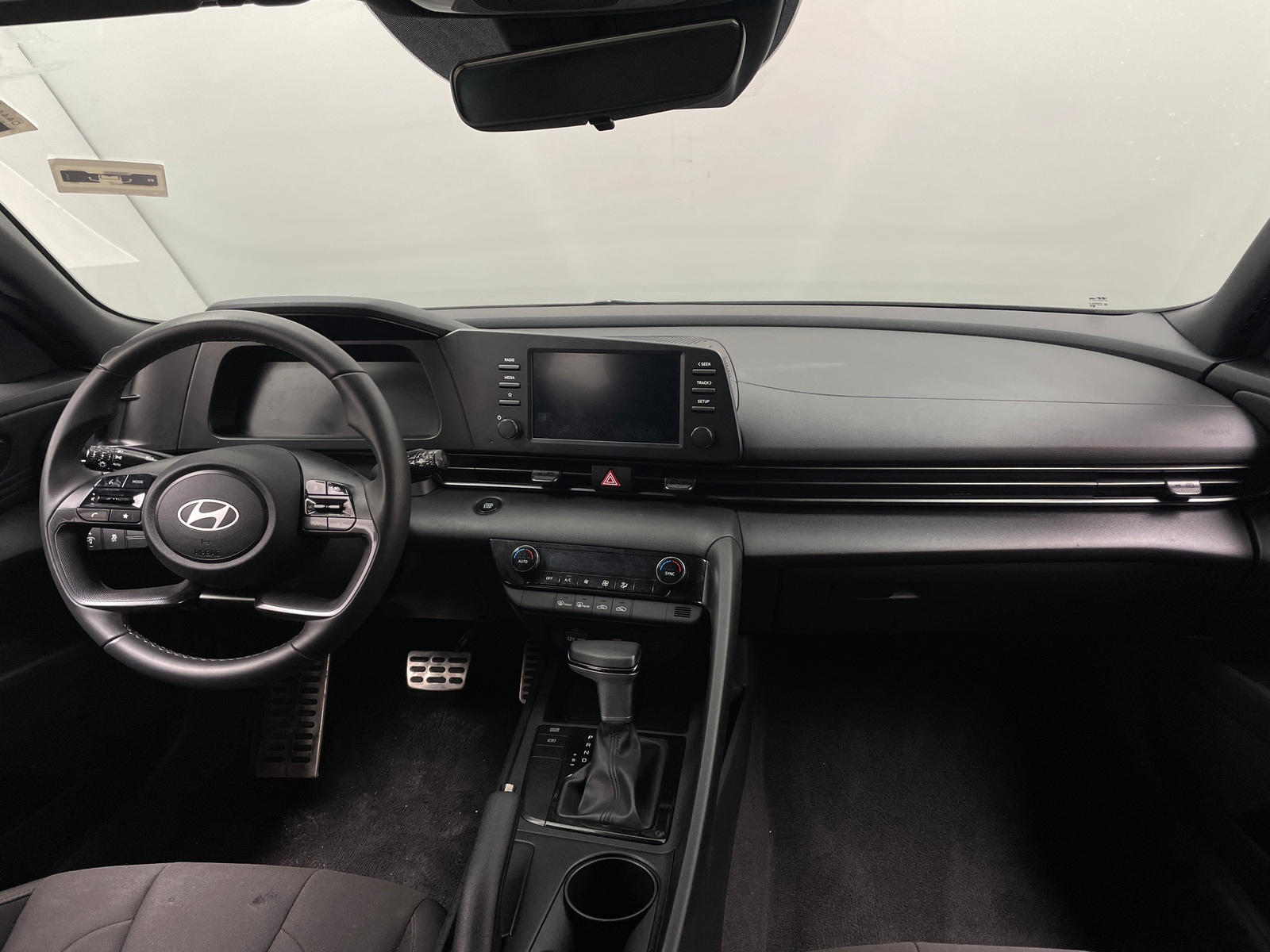 Thumbnail: 2025 Hyundai Elantra - 3