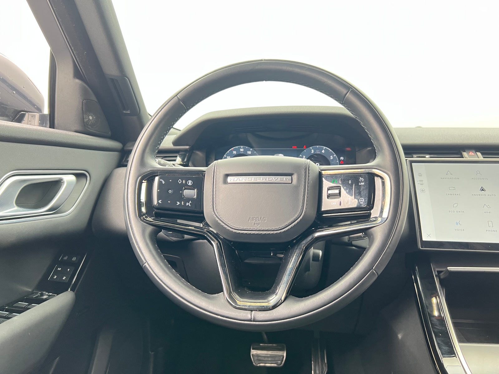 Thumbnail: 2025 Land Rover Range Rover Velar - 4