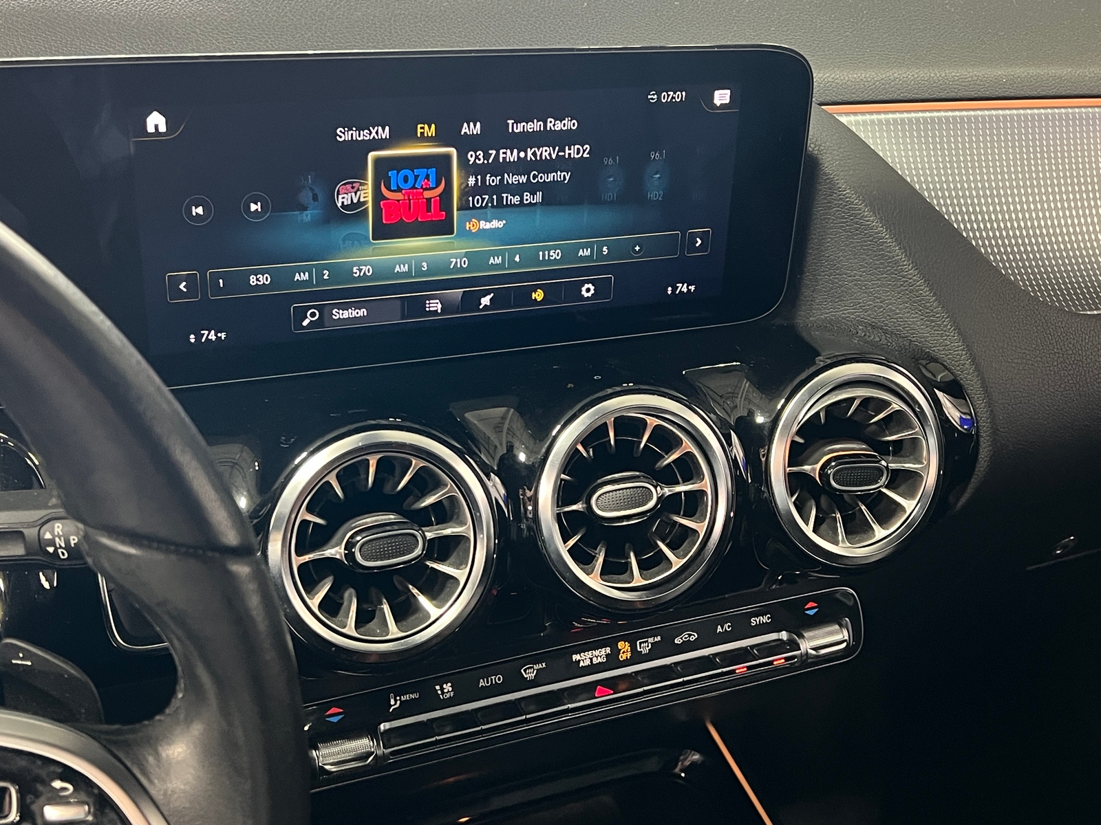 Thumbnail: 2023 Mercedes-Benz GLA - 3