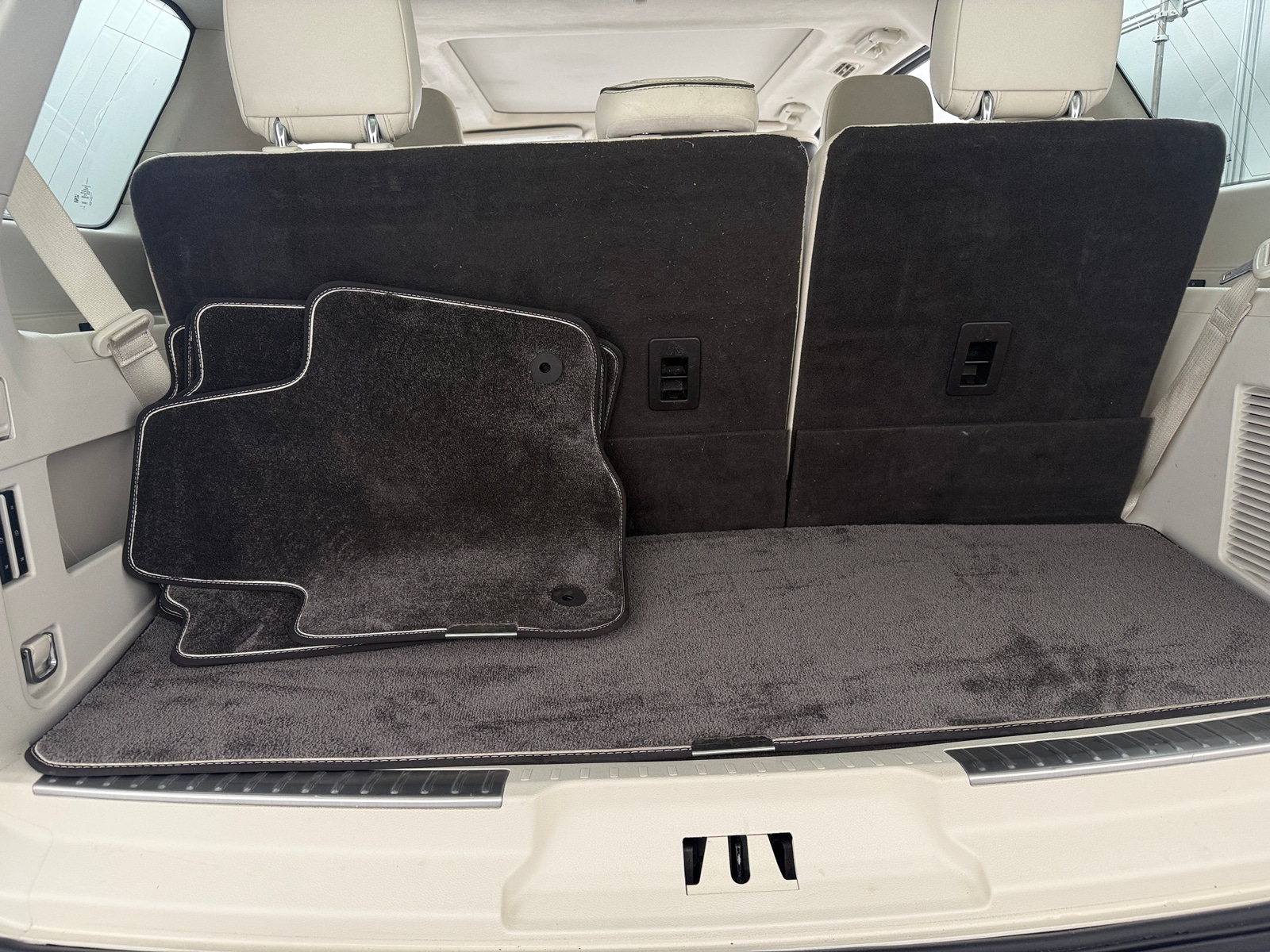 Thumbnail: 2018 Lincoln Navigator - 6