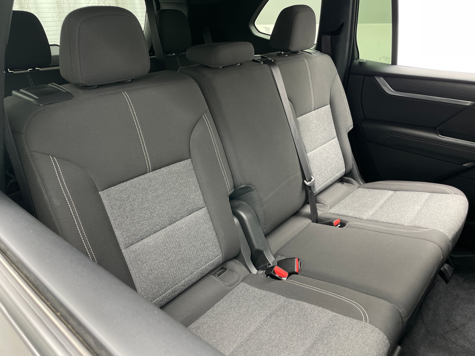 Thumbnail: 2025 GMC Acadia - 6