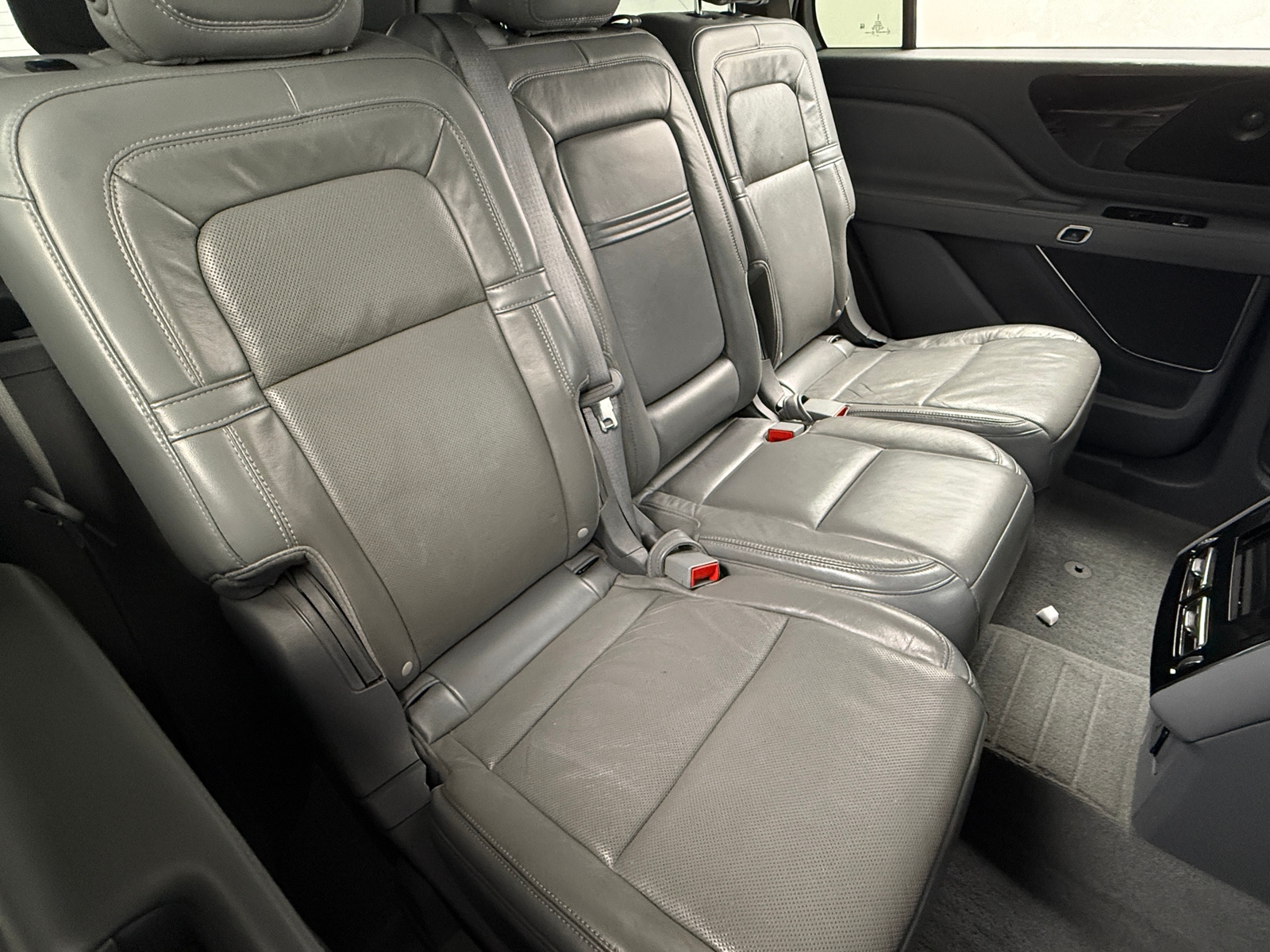 Thumbnail: 2020 Lincoln Aviator - 5