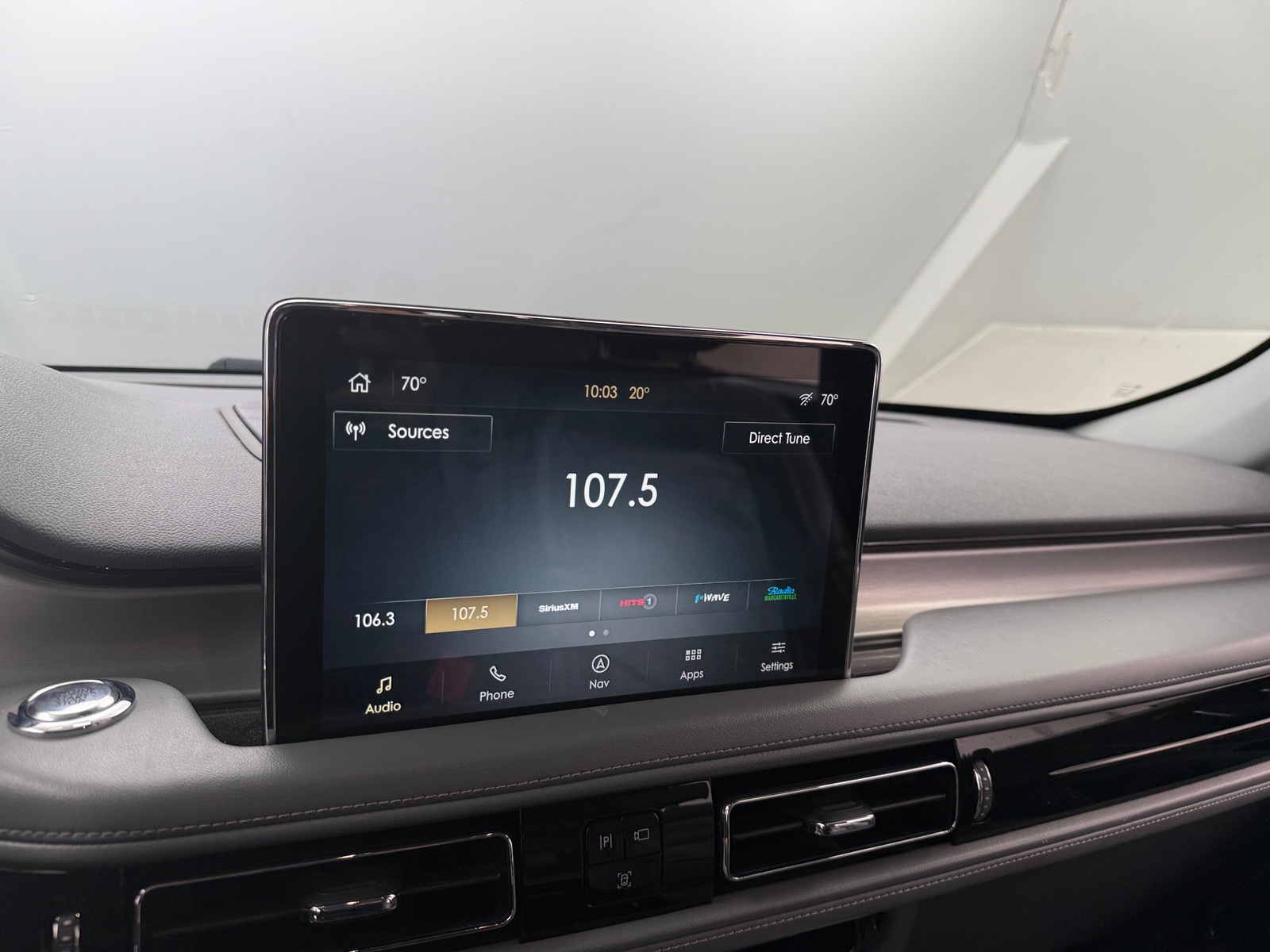 Thumbnail: 2020 Lincoln Aviator - 3