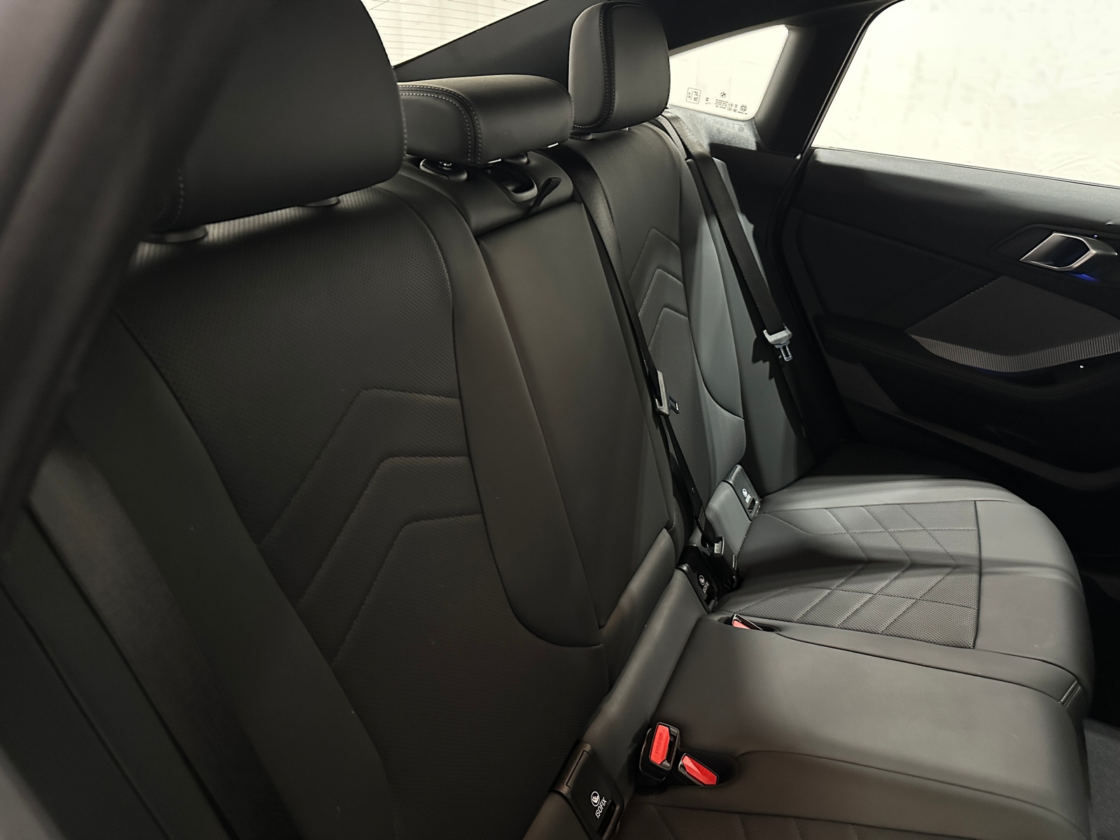 Thumbnail: 2025 BMW 2 Series - 5