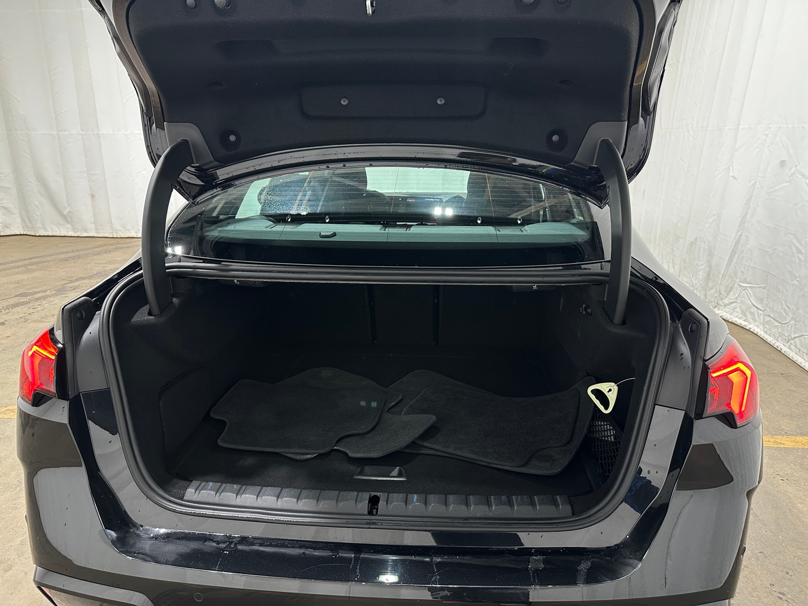 Thumbnail: 2025 BMW 2 Series - 6