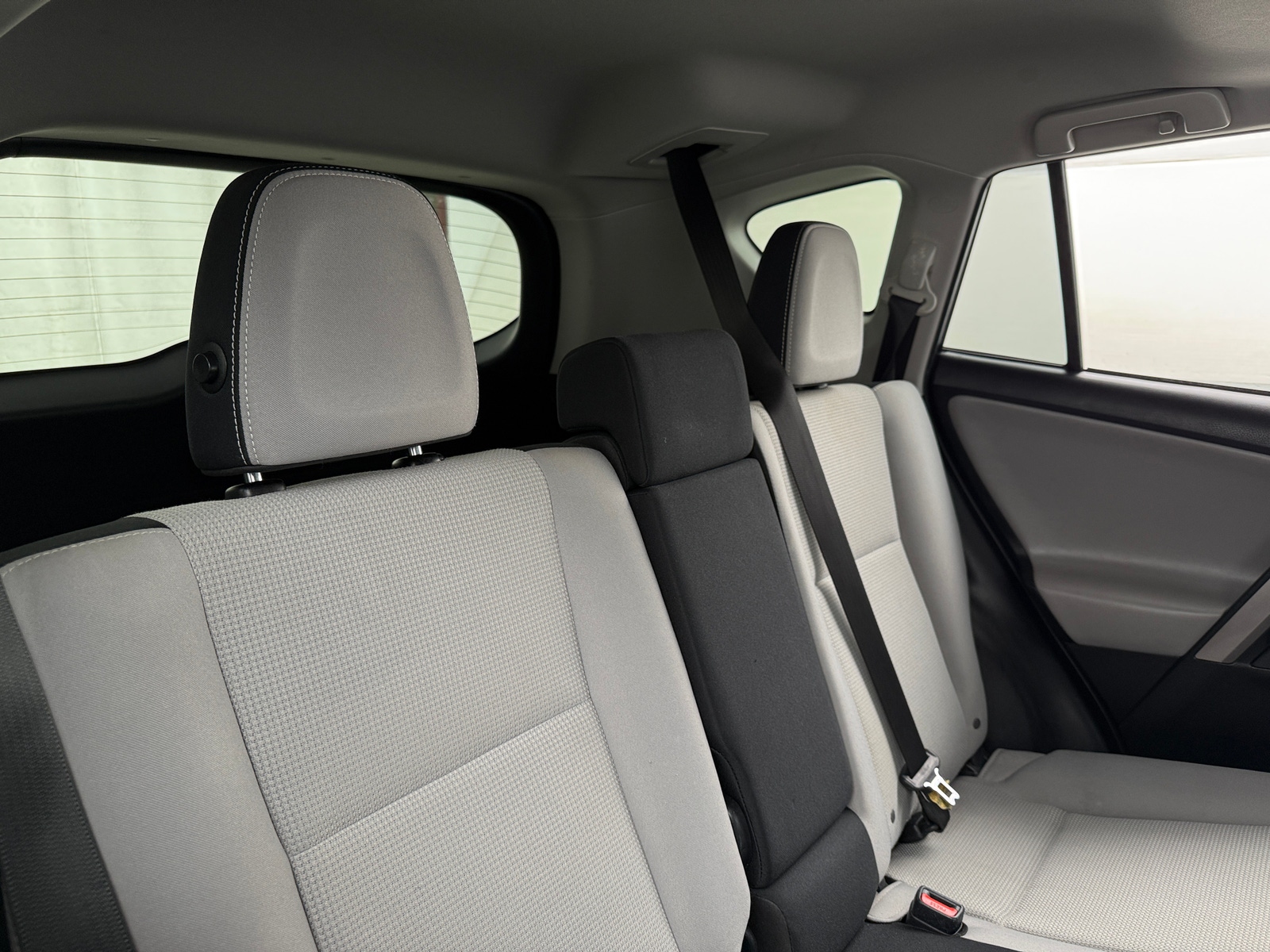 Thumbnail: 2018 Toyota RAV4 - 6