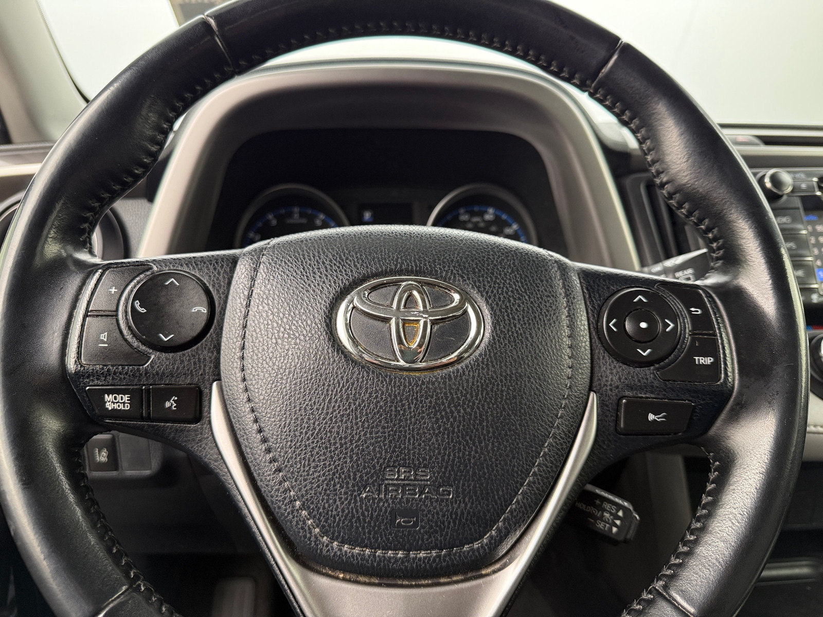 Thumbnail: 2018 Toyota RAV4 - 5