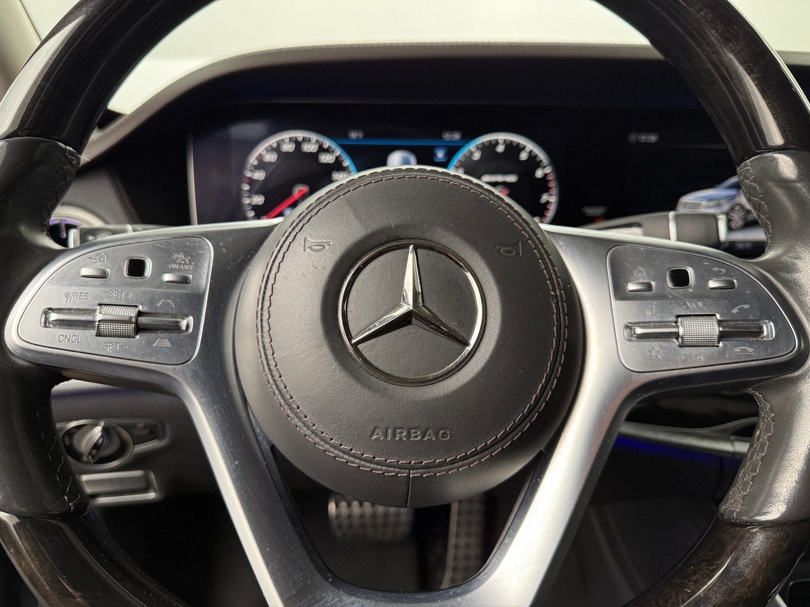 Thumbnail: 2019 Mercedes-Benz S-Class - 4