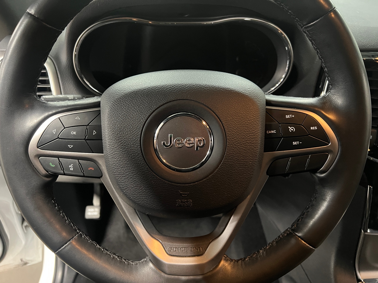 Thumbnail: 2020 Jeep Grand Cherokee - 4