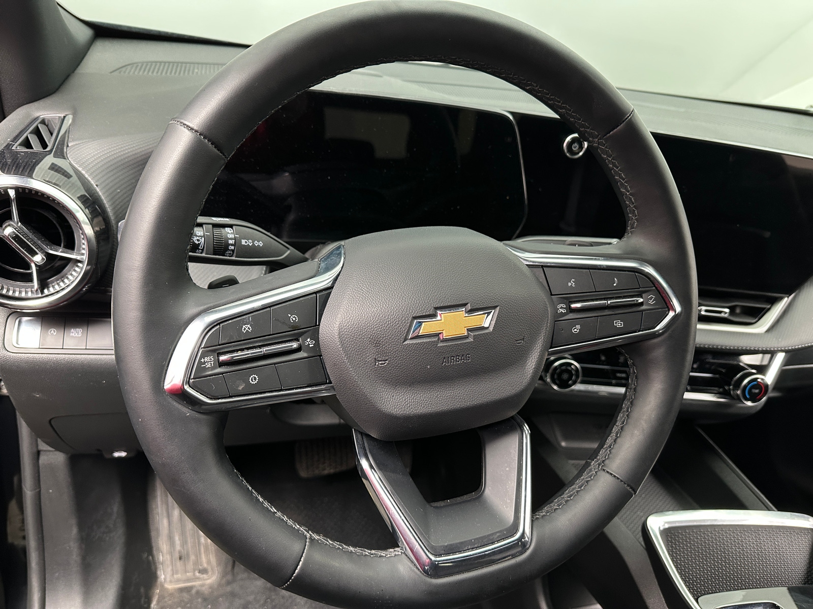 Thumbnail: 2025 Chevrolet Equinox - 5