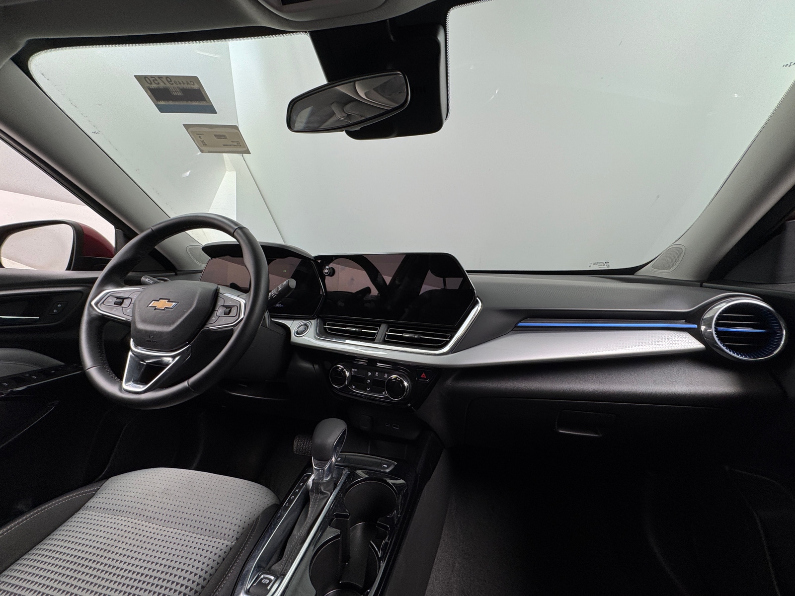 Thumbnail: 2025 Chevrolet Trax - 3