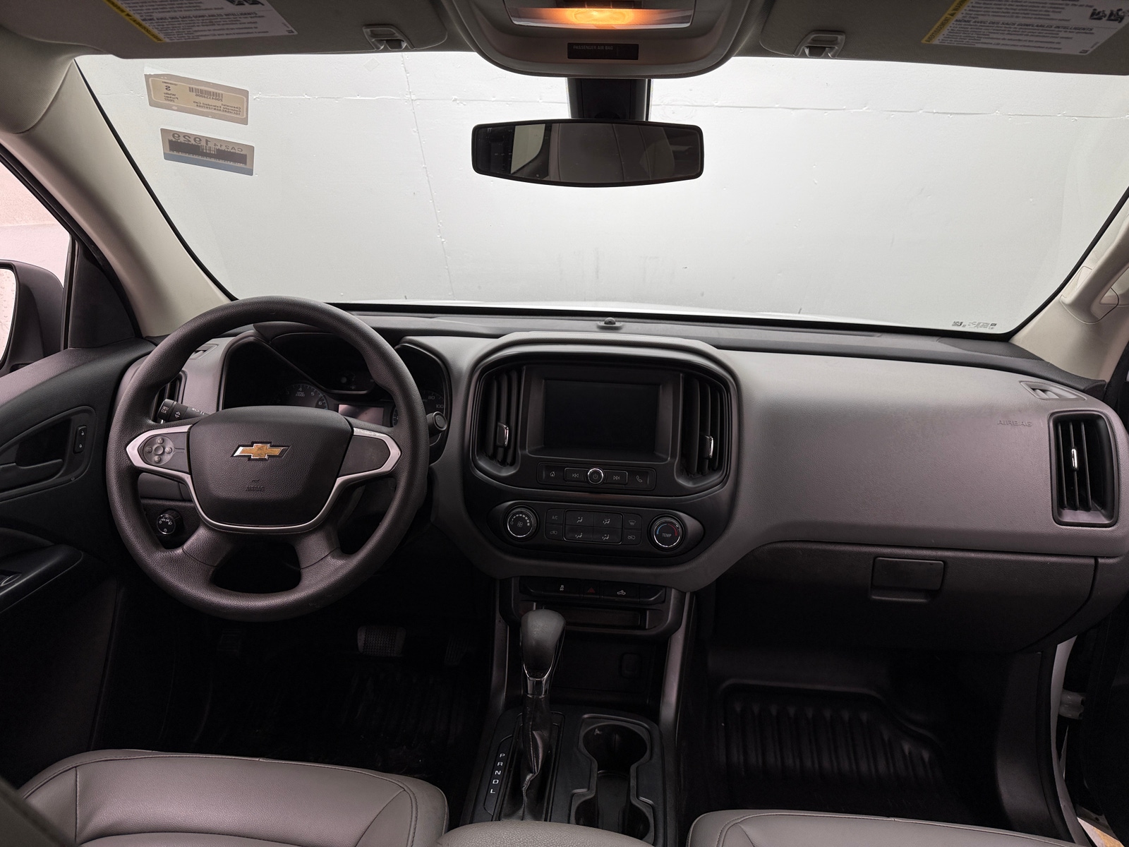 Thumbnail: 2022 Chevrolet Colorado - 3