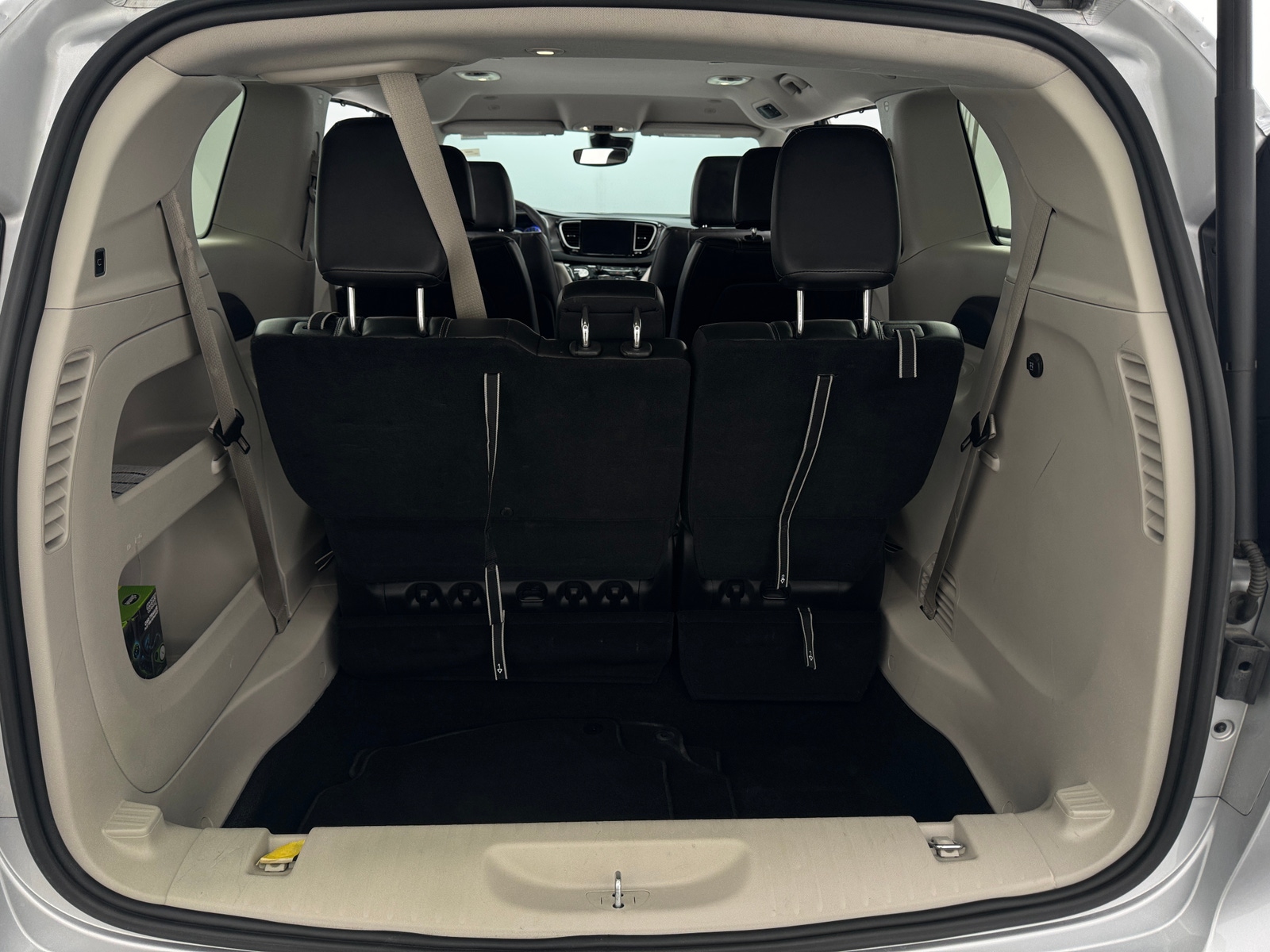 Thumbnail: 2024 Chrysler Pacifica - 6