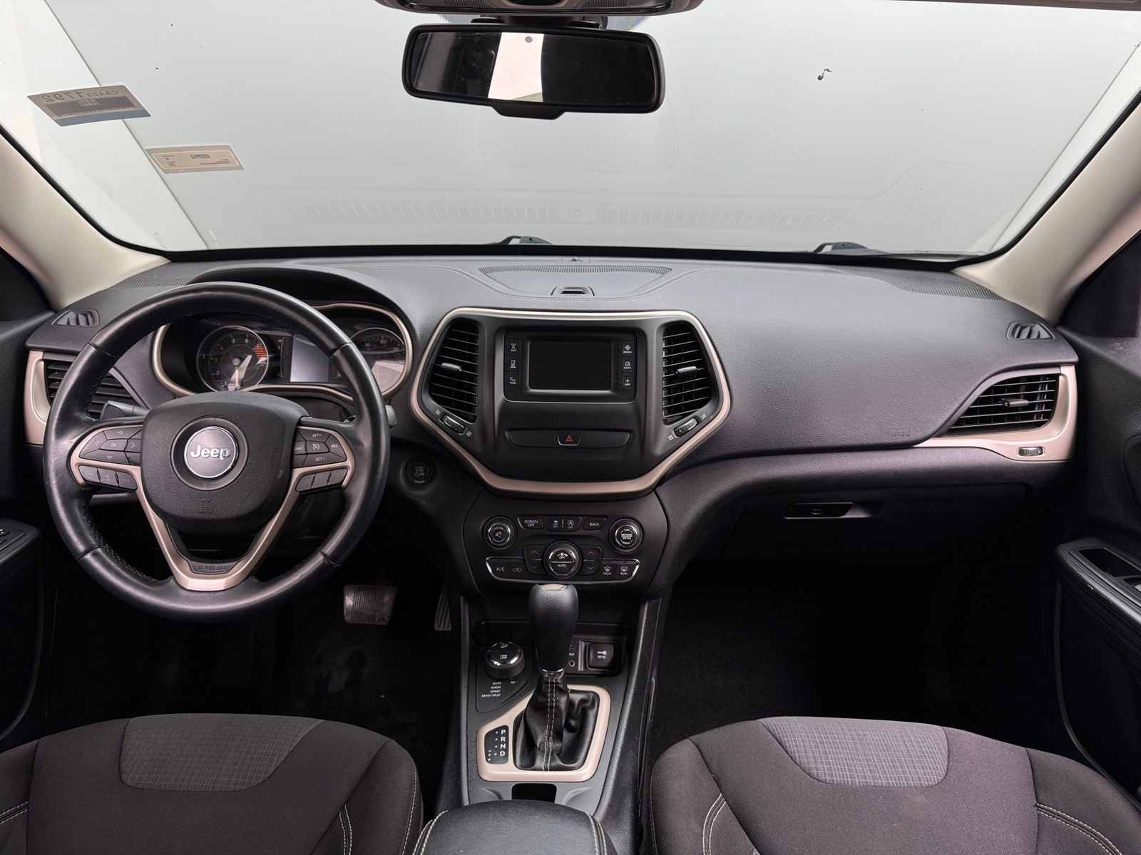 Thumbnail: 2016 Jeep Cherokee - 3