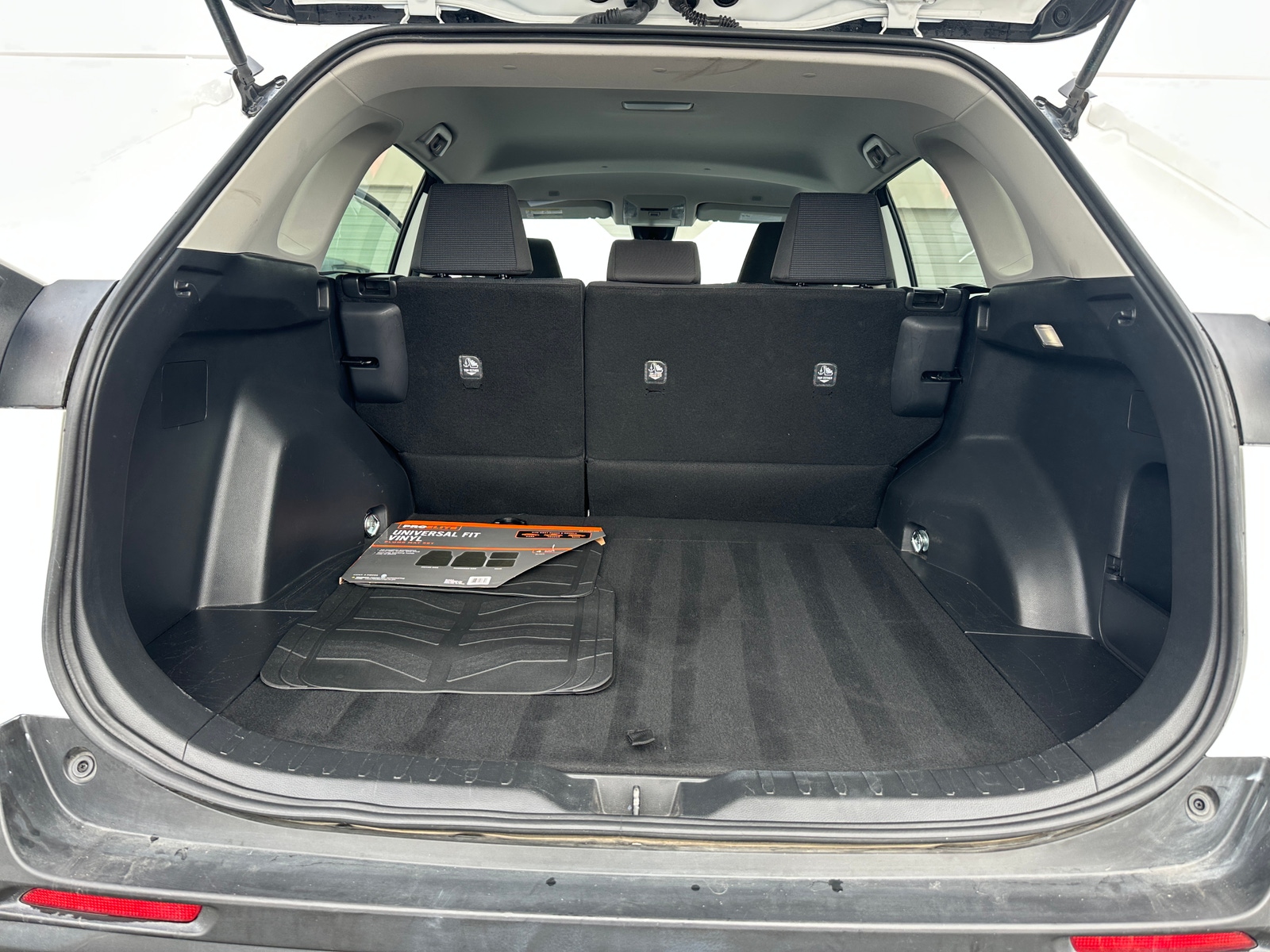 Thumbnail: 2024 Toyota RAV4 - 7